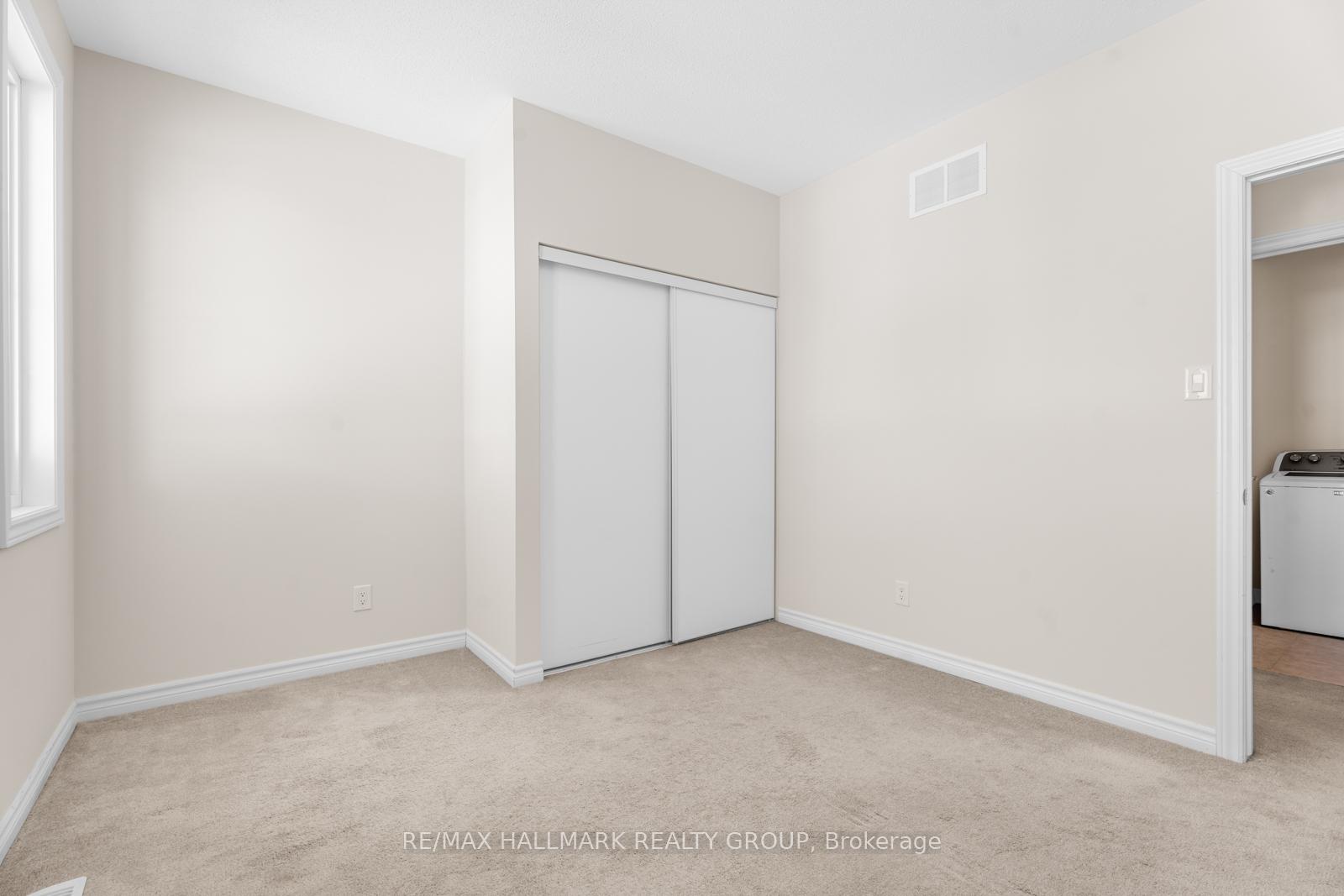 Photo 23 of 60 Solaris Drive, Ottawa, Kanata - Emerald Meadows/Trailwest — HOMEH