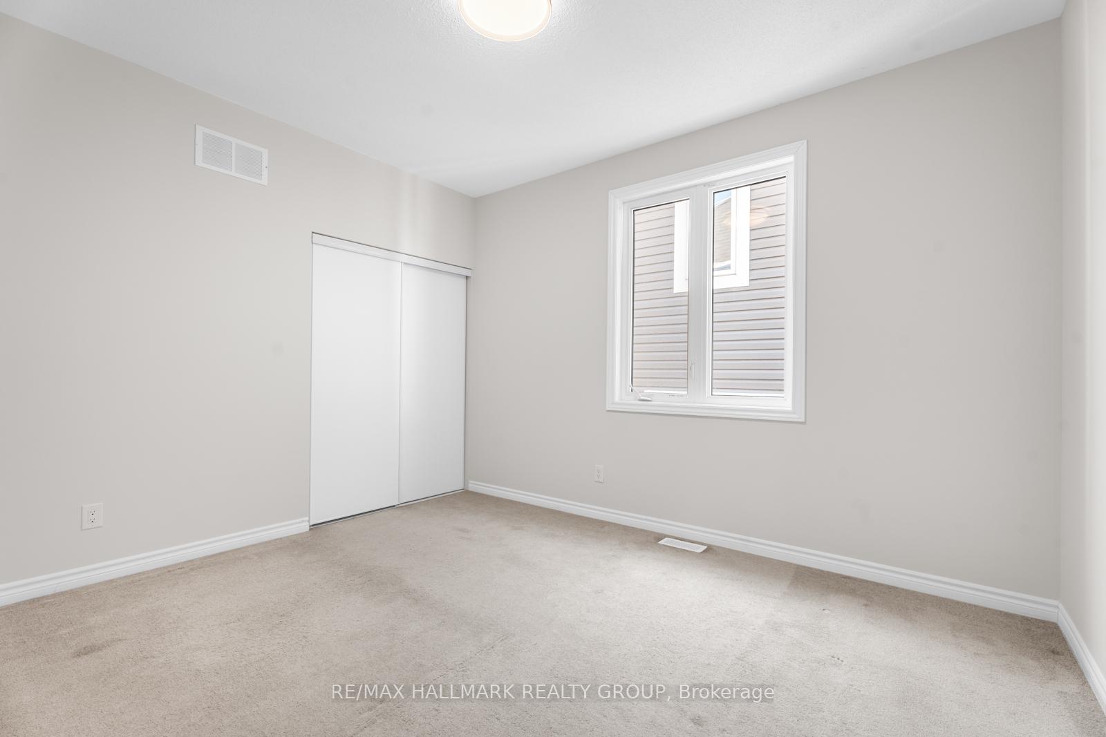 Photo 25 of 60 Solaris Drive, Ottawa, Kanata - Emerald Meadows/Trailwest — HOMEH