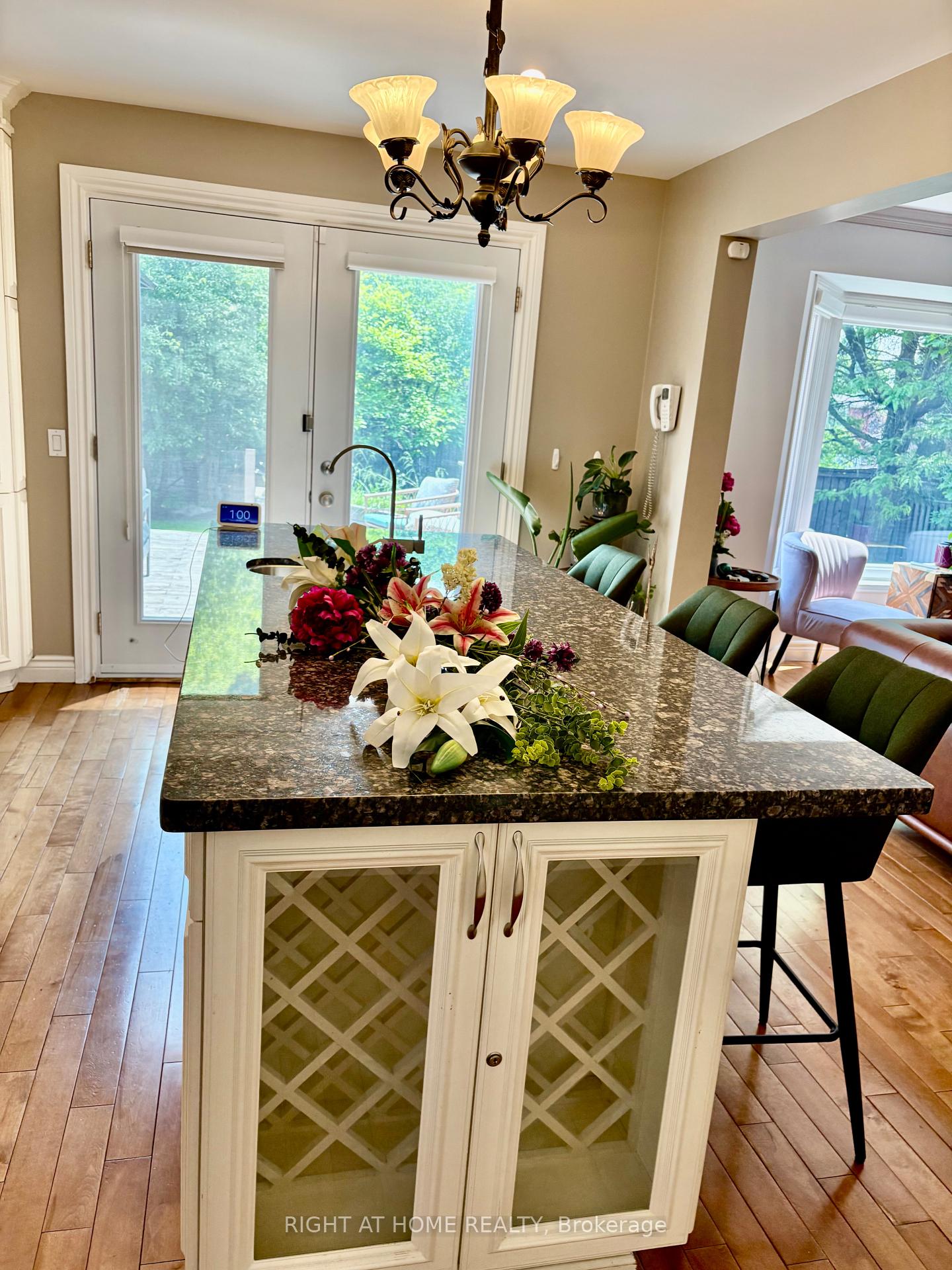 Photo 22 of 23 Lismer Court, Markham, Unionville — HOMEH