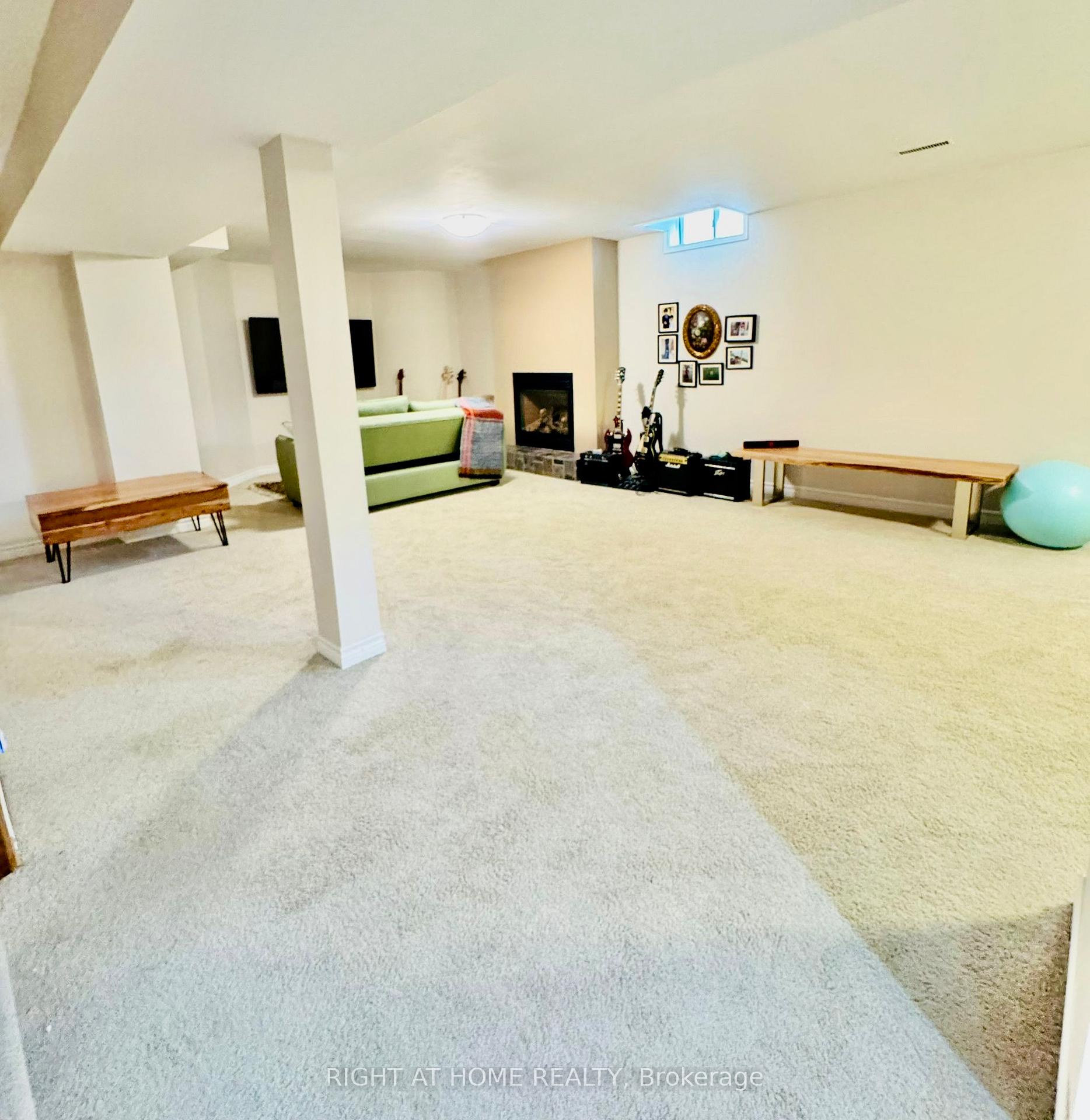Photo 27 of 23 Lismer Court, Markham, Unionville — HOMEH