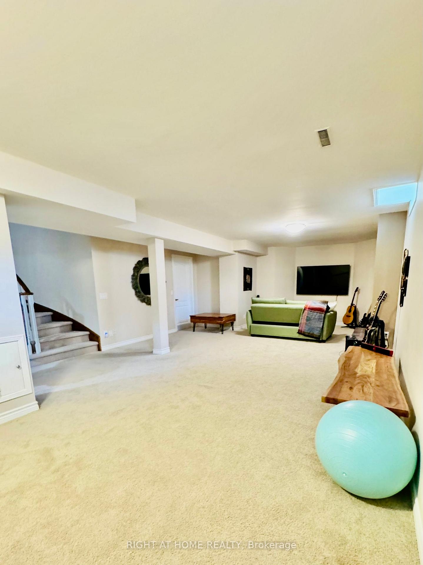 Photo 29 of 23 Lismer Court, Markham, Unionville — HOMEH