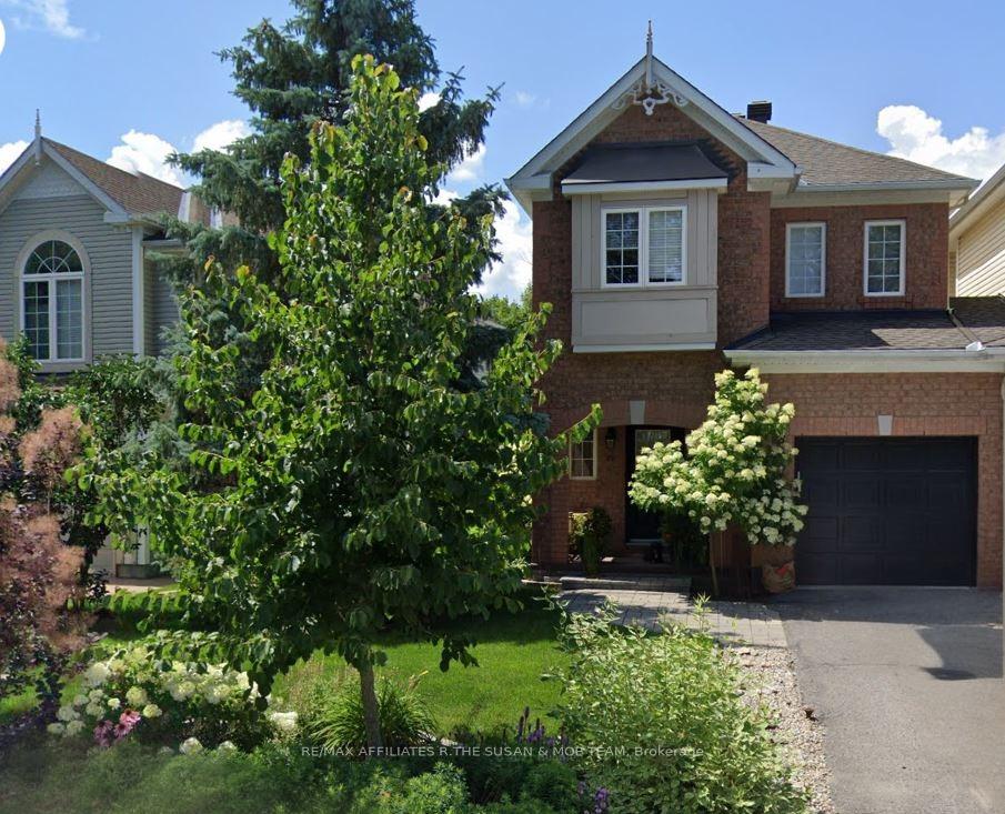 Photo 4 of 28 Hemlo Crescent, Ottawa, Kanata - Kanata Lakes/Heritage Hills — HOMEH