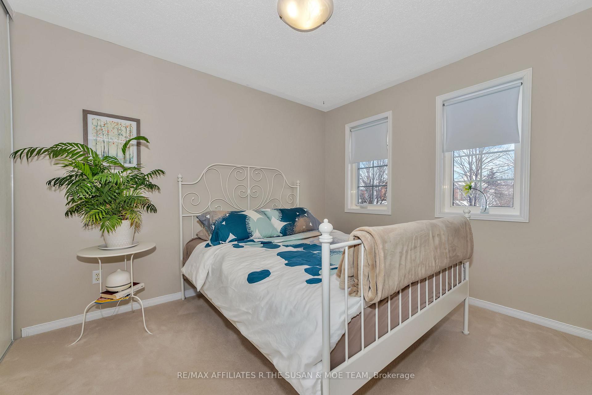 Photo 24 of 28 Hemlo Crescent, Ottawa, Kanata - Kanata Lakes/Heritage Hills — HOMEH