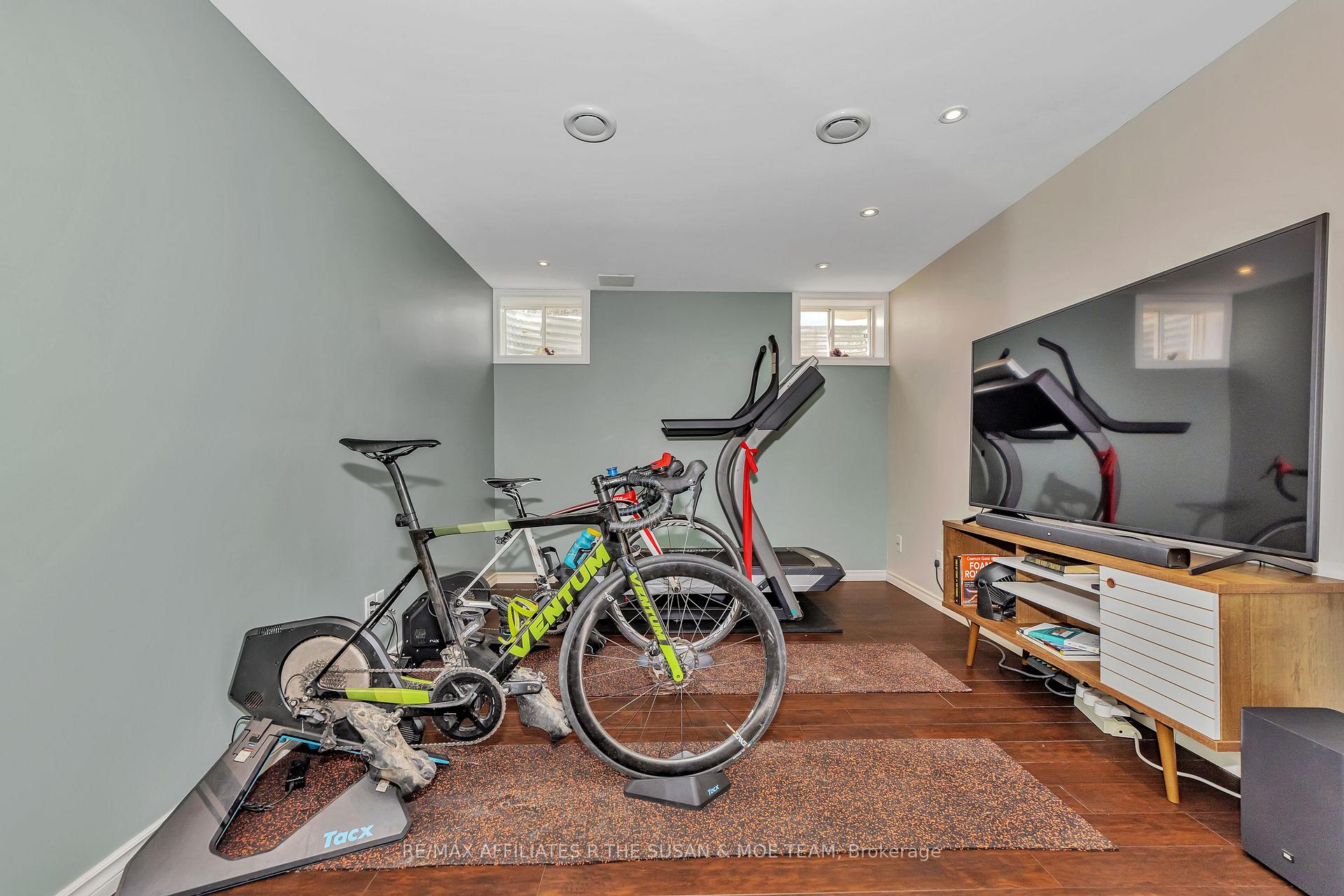 Photo 33 of 28 Hemlo Crescent, Ottawa, Kanata - Kanata Lakes/Heritage Hills — HOMEH
