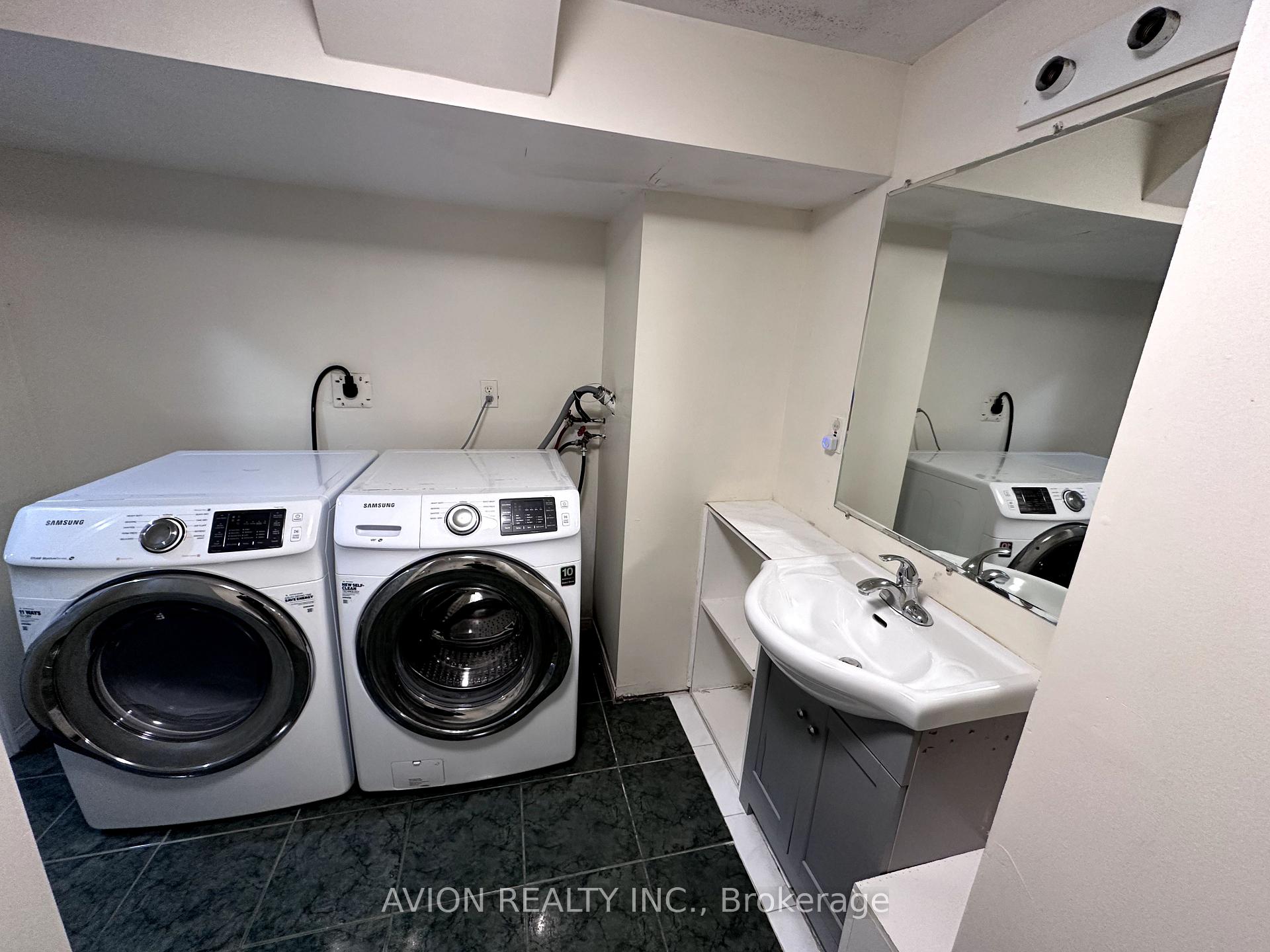 Photo 9 of BSMT-66 Sophia Road, Markham, Middlefield — HOMEH