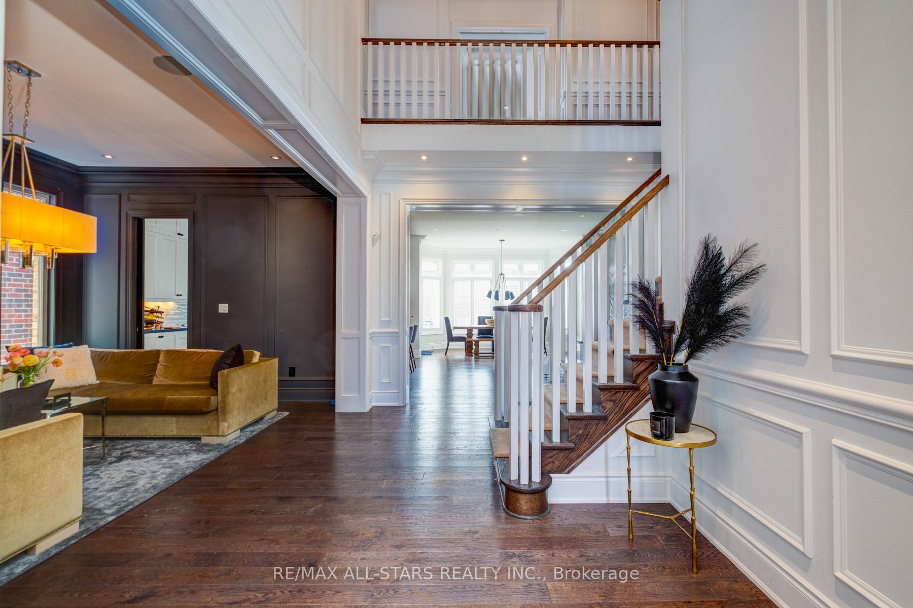 Photo 4 of 66 Royal West Road, Markham, Angus Glen — HOMEH