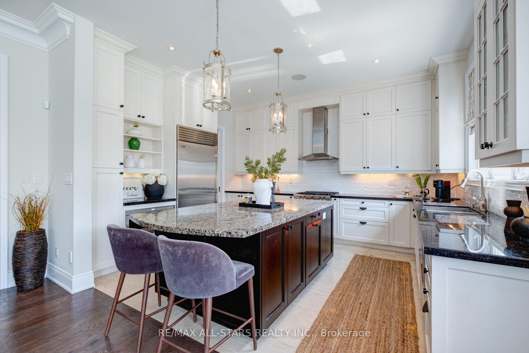 Photo 13 of 66 Royal West Road, Markham, Angus Glen — HOMEH