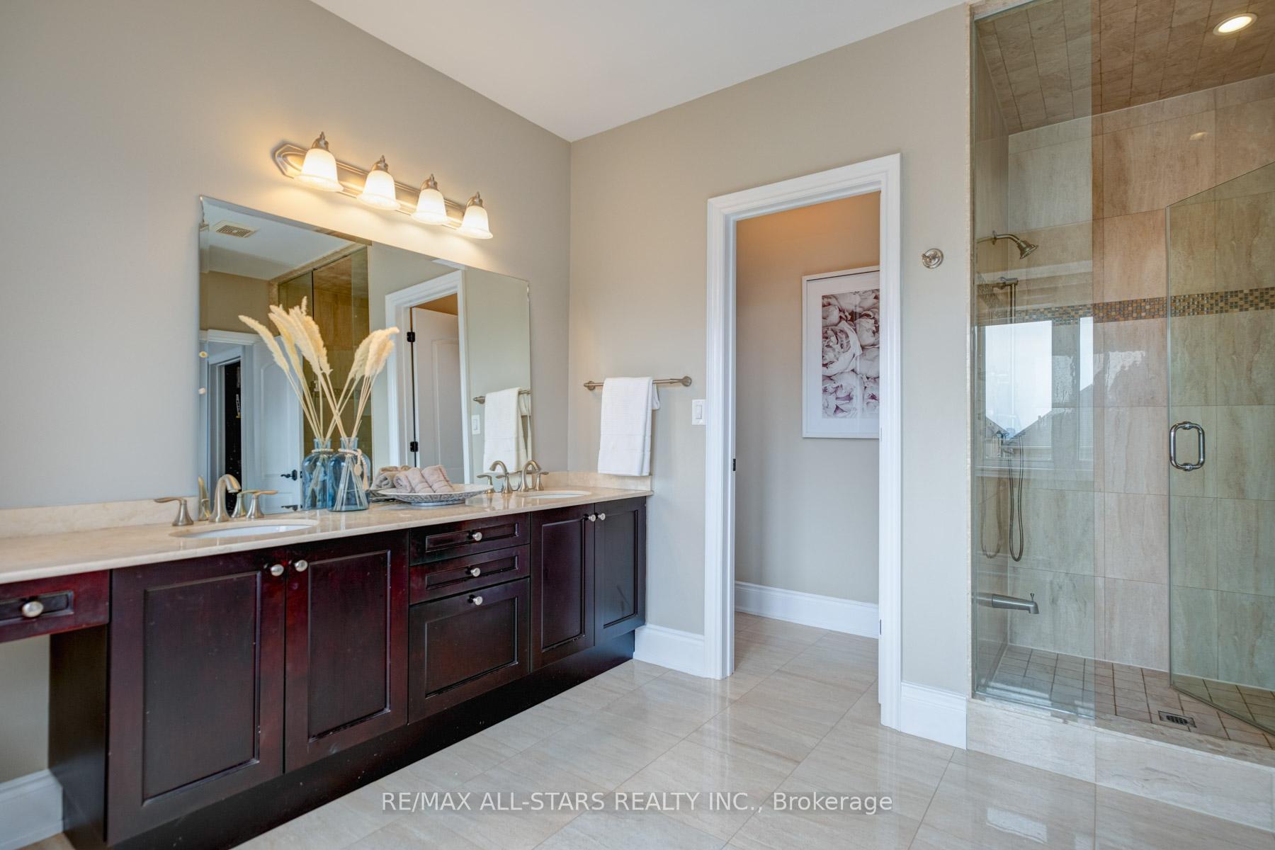 Photo 26 of 66 Royal West Road, Markham, Angus Glen — HOMEH