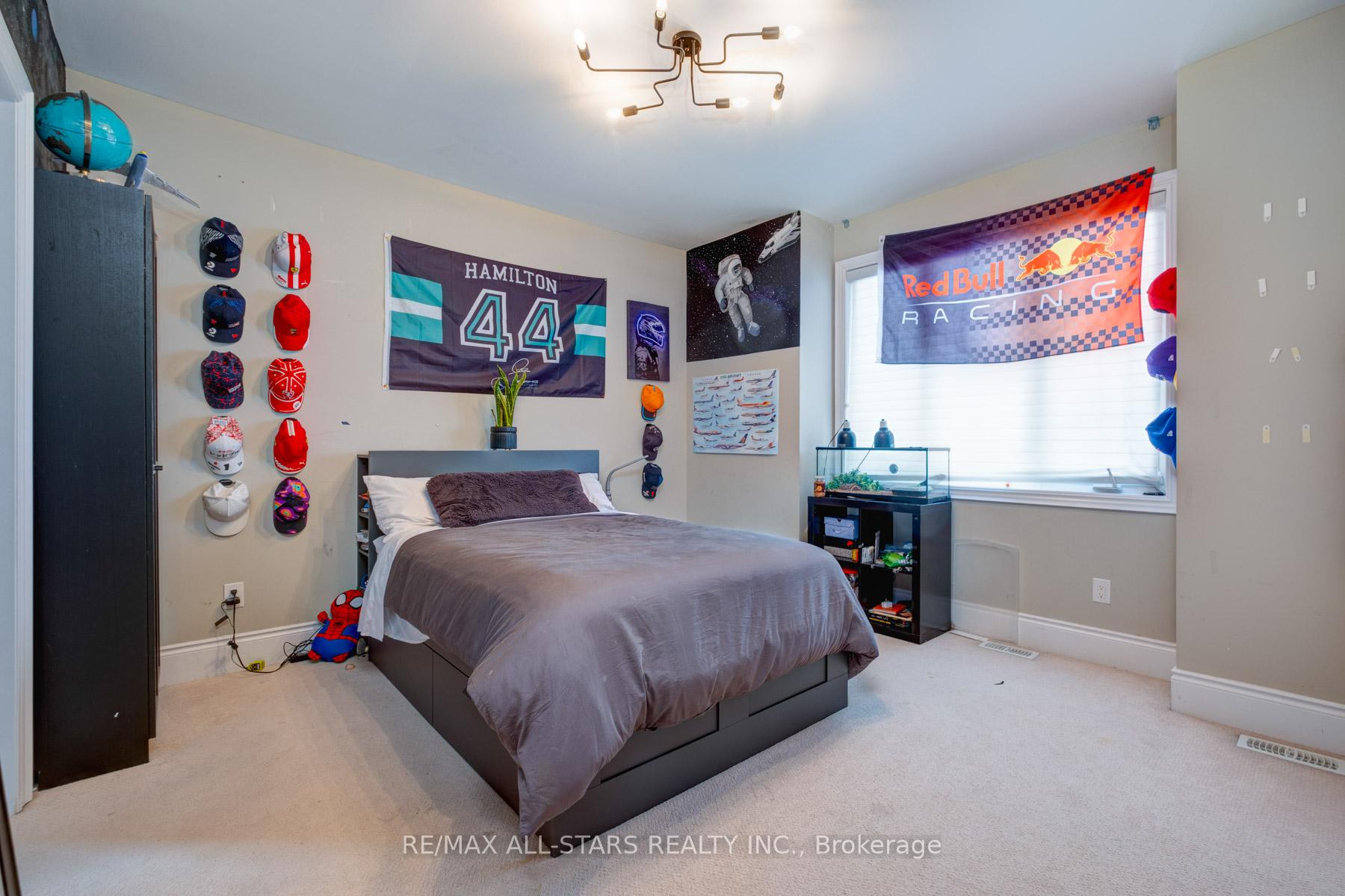 Photo 33 of 66 Royal West Road, Markham, Angus Glen — HOMEH