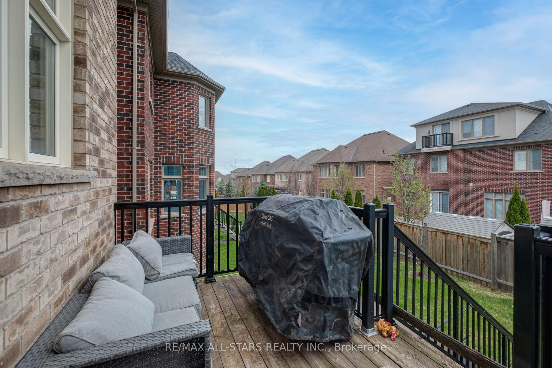 Photo 34 of 66 Royal West Road, Markham, Angus Glen — HOMEH