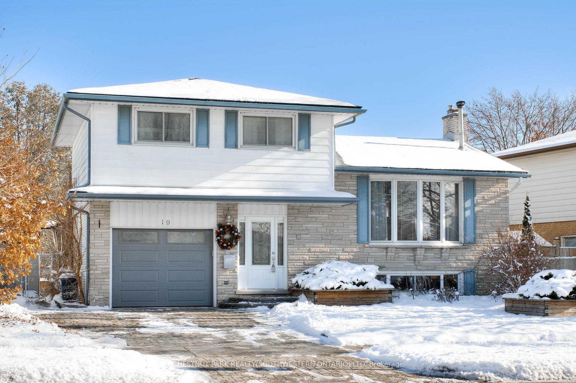 Photo 1 of 19 Halifax Drive, Kitchener — HOMEH