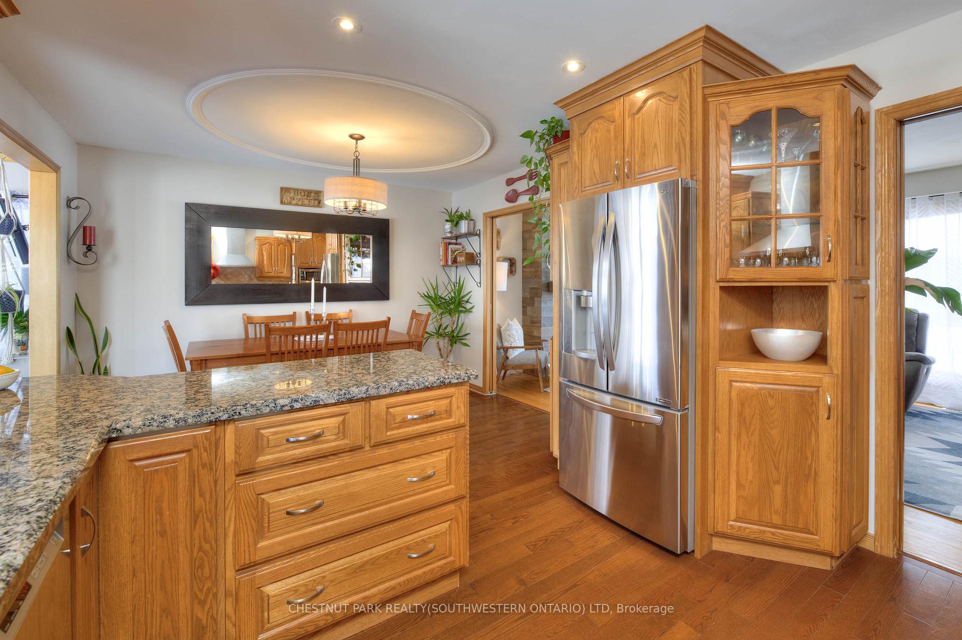 Photo 20 of 19 Halifax Drive, Kitchener — HOMEH