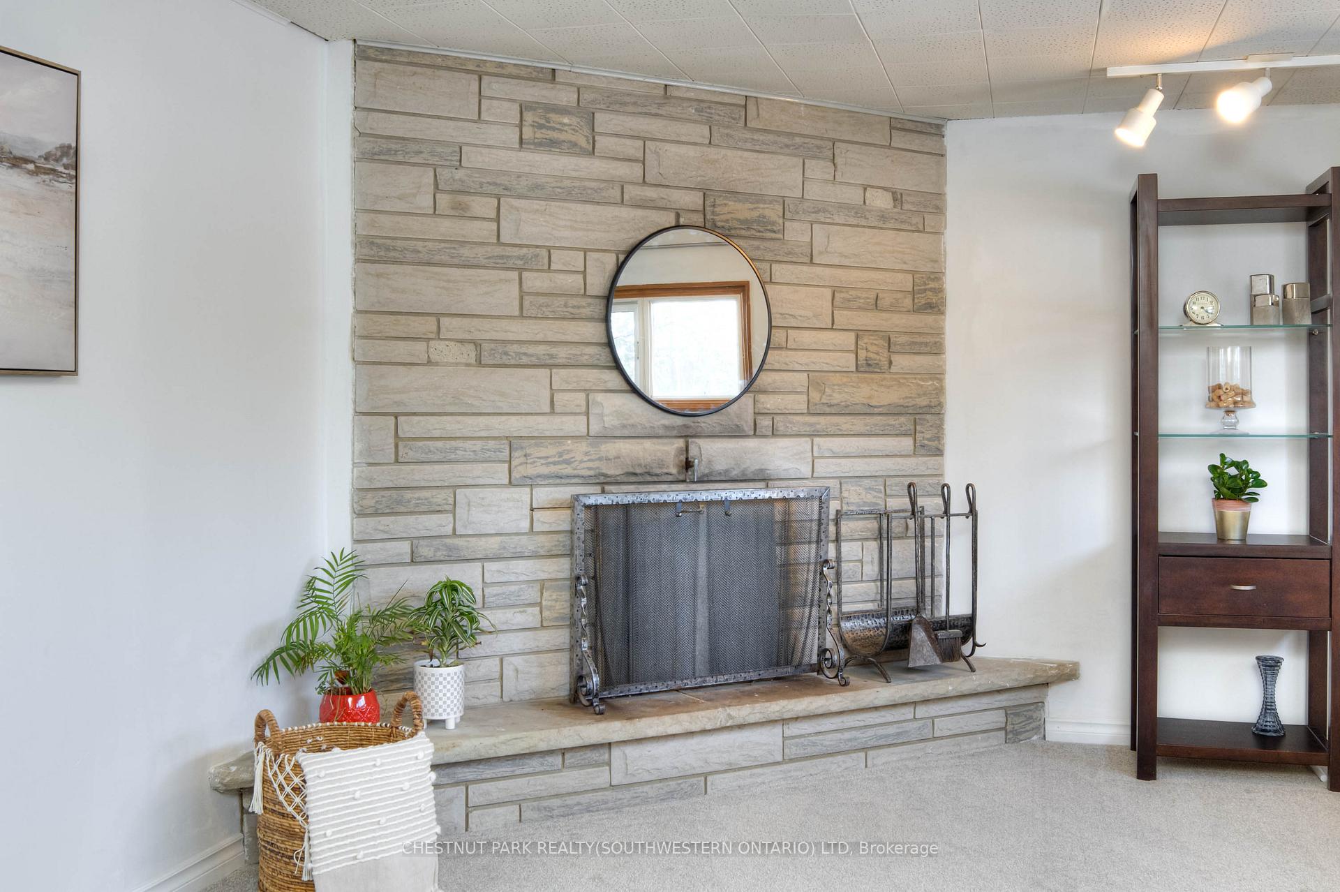 Photo 29 of 19 Halifax Drive, Kitchener — HOMEH