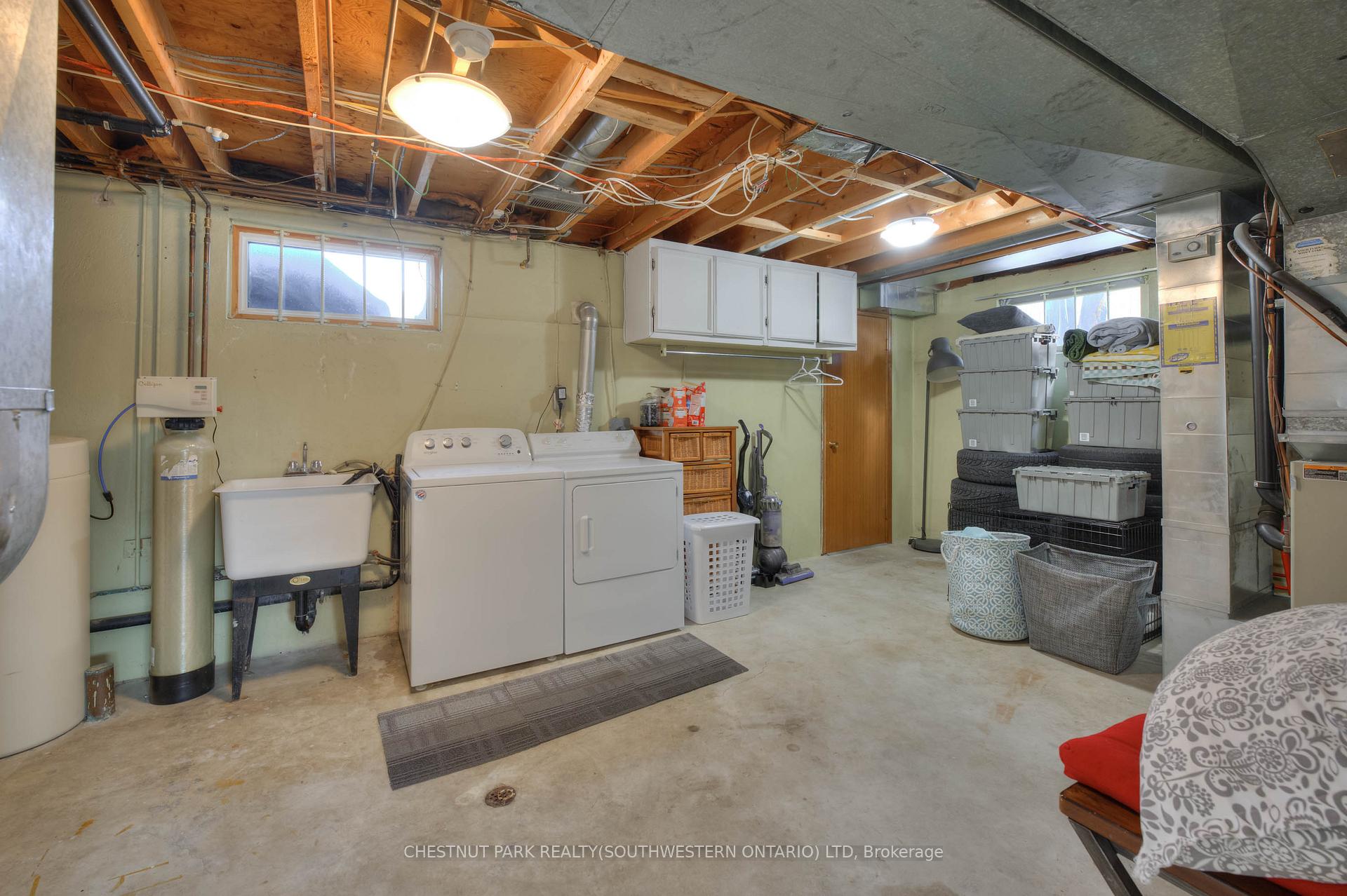 Photo 31 of 19 Halifax Drive, Kitchener — HOMEH