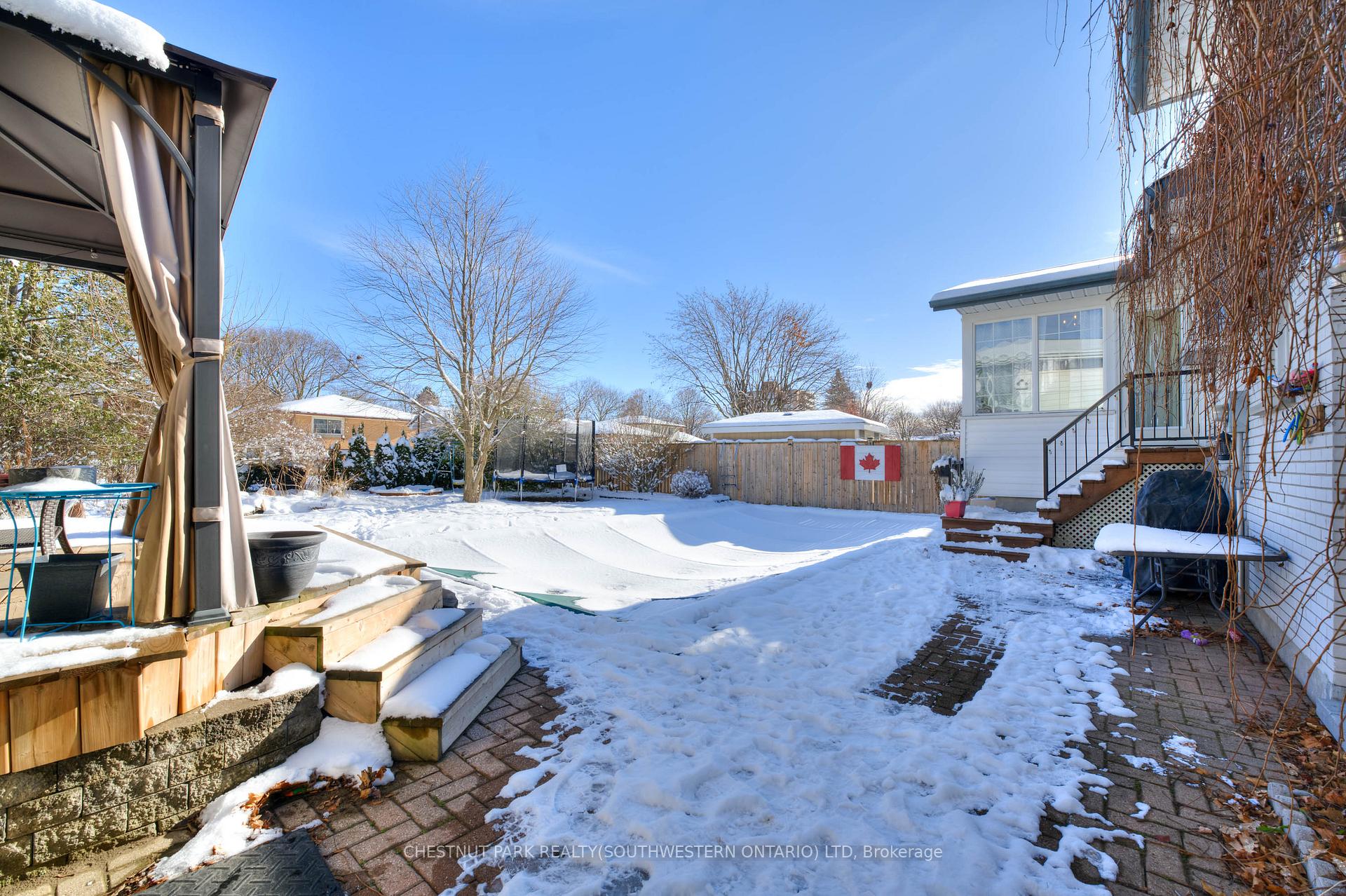 Photo 32 of 19 Halifax Drive, Kitchener — HOMEH