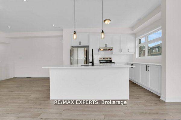 Photo 5 of 1537 Moonseed Place, Milton, Cobban — HOMEH