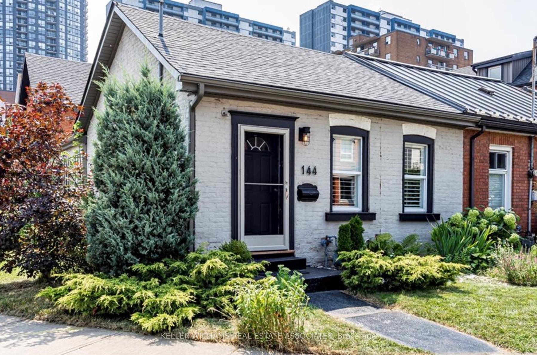 Photo 6 of 144 Young Street, Hamilton, Corktown — HOMEH