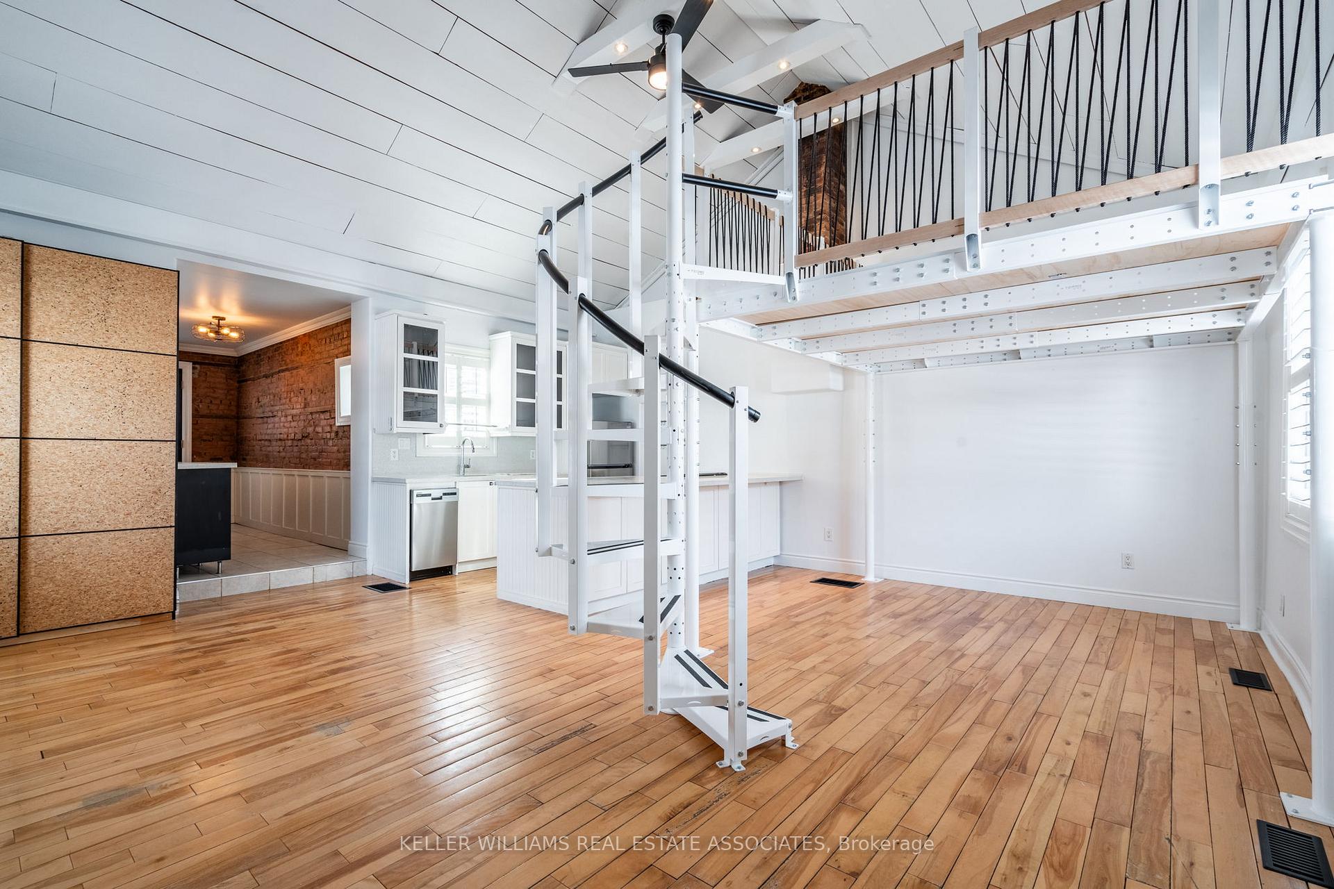 Photo 7 of 144 Young Street, Hamilton, Corktown — HOMEH