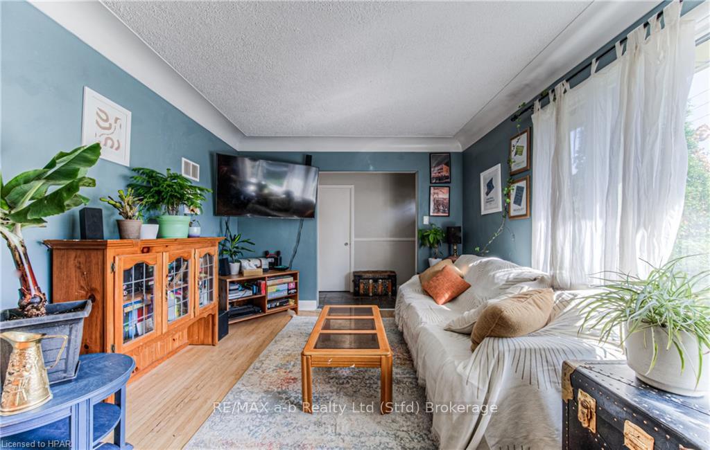 Photo 6 of 284 Krug Street, Kitchener — HOMEH
