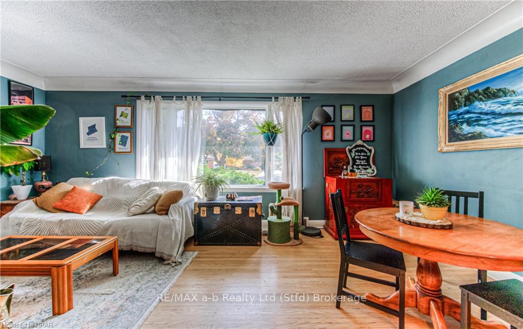 Photo 8 of 284 Krug Street, Kitchener — HOMEH