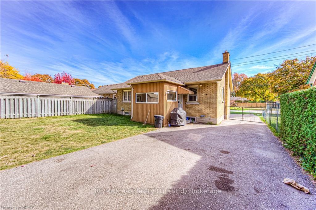 Photo 32 of 284 Krug Street, Kitchener — HOMEH