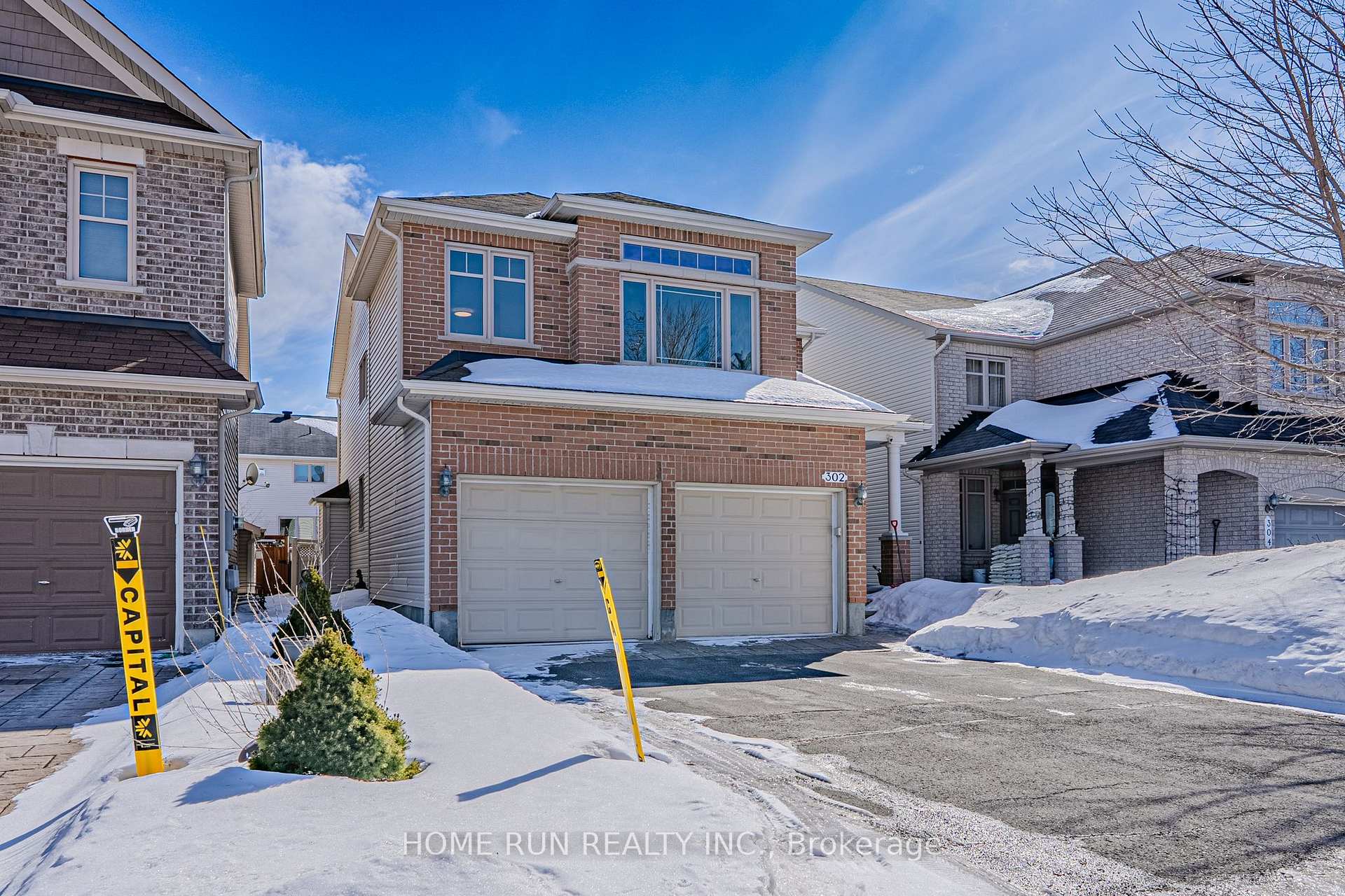 Photo 2 of 302 Laughlin Circle, Ottawa, Kanata - Kanata Lakes/Heritage Hills — HOMEH