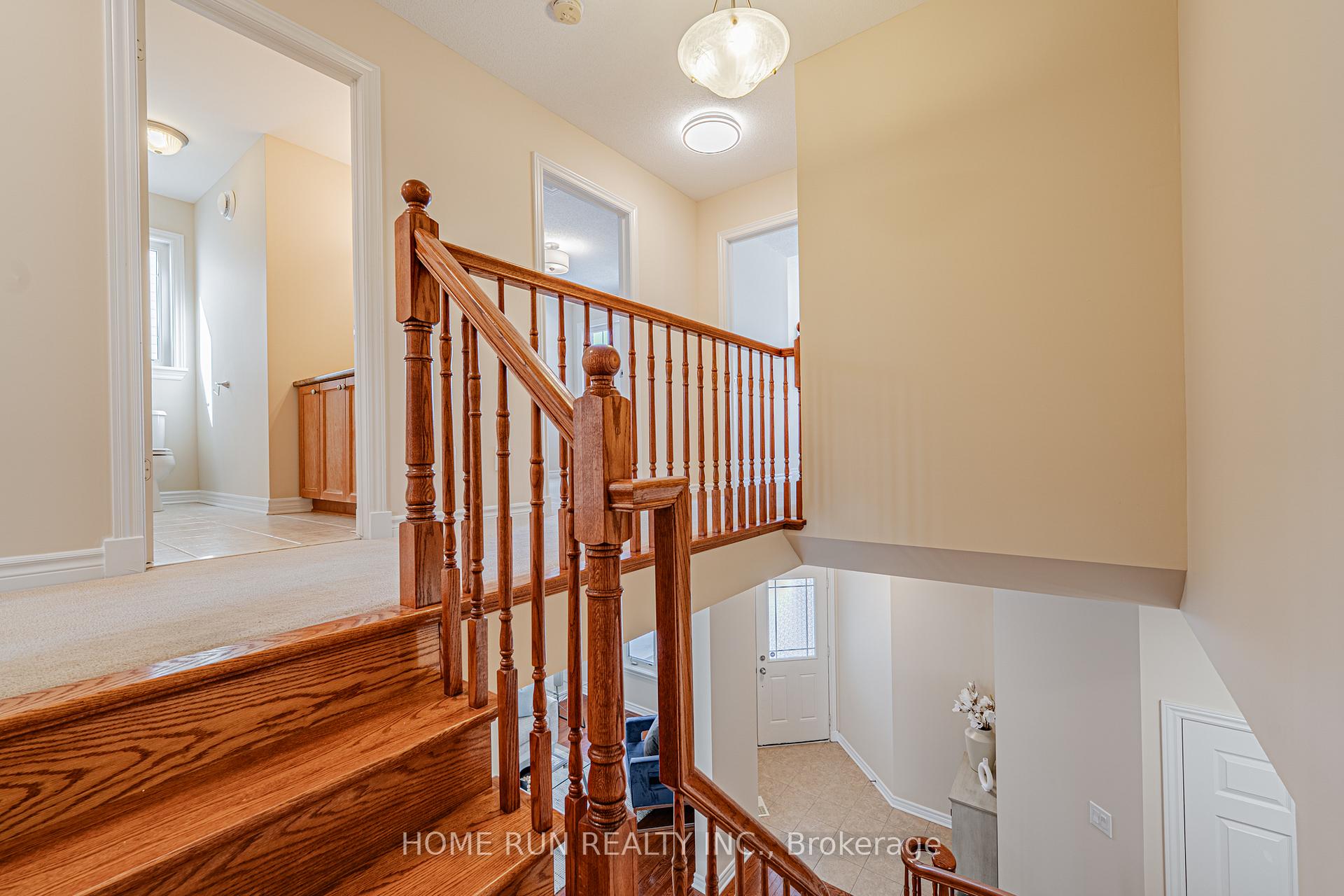 Photo 28 of 302 Laughlin Circle, Ottawa, Kanata - Kanata Lakes/Heritage Hills — HOMEH