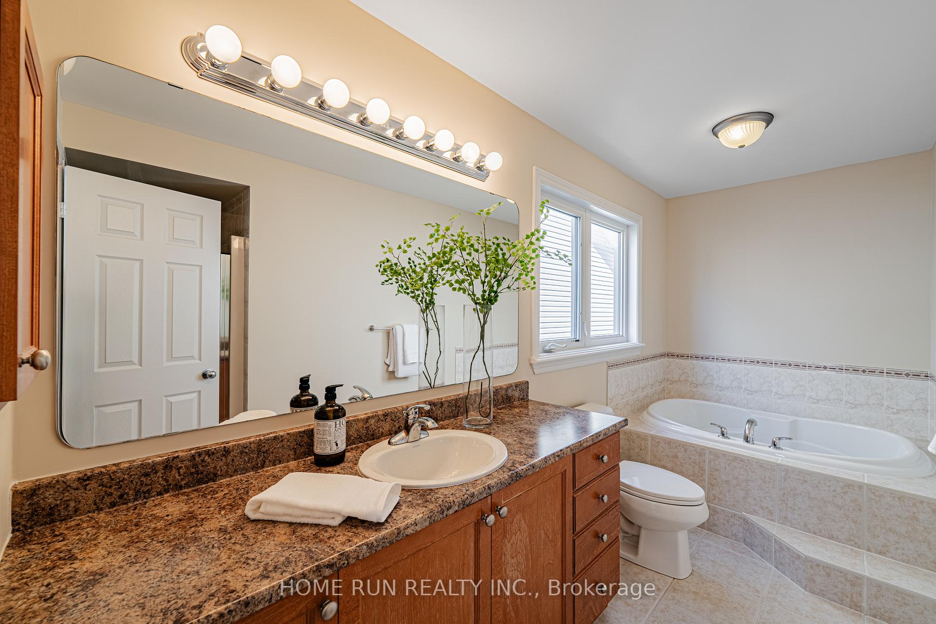 Photo 40 of 302 Laughlin Circle, Ottawa, Kanata - Kanata Lakes/Heritage Hills — HOMEH