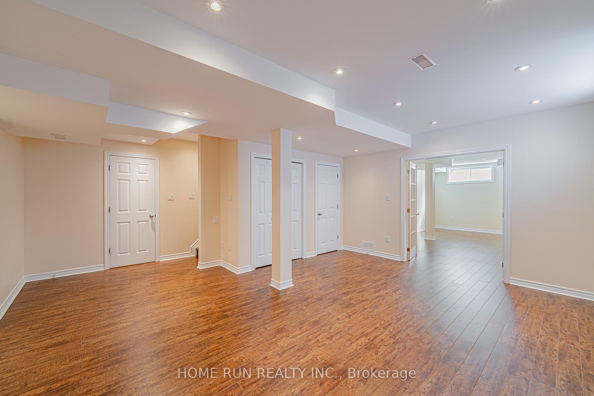 Photo 45 of 302 Laughlin Circle, Ottawa, Kanata - Kanata Lakes/Heritage Hills — HOMEH