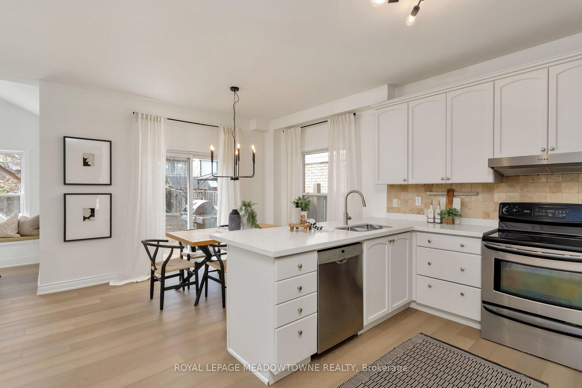 Photo 6 of 1083 Easterbrook Crescent, Milton, Coates — HOMEH
