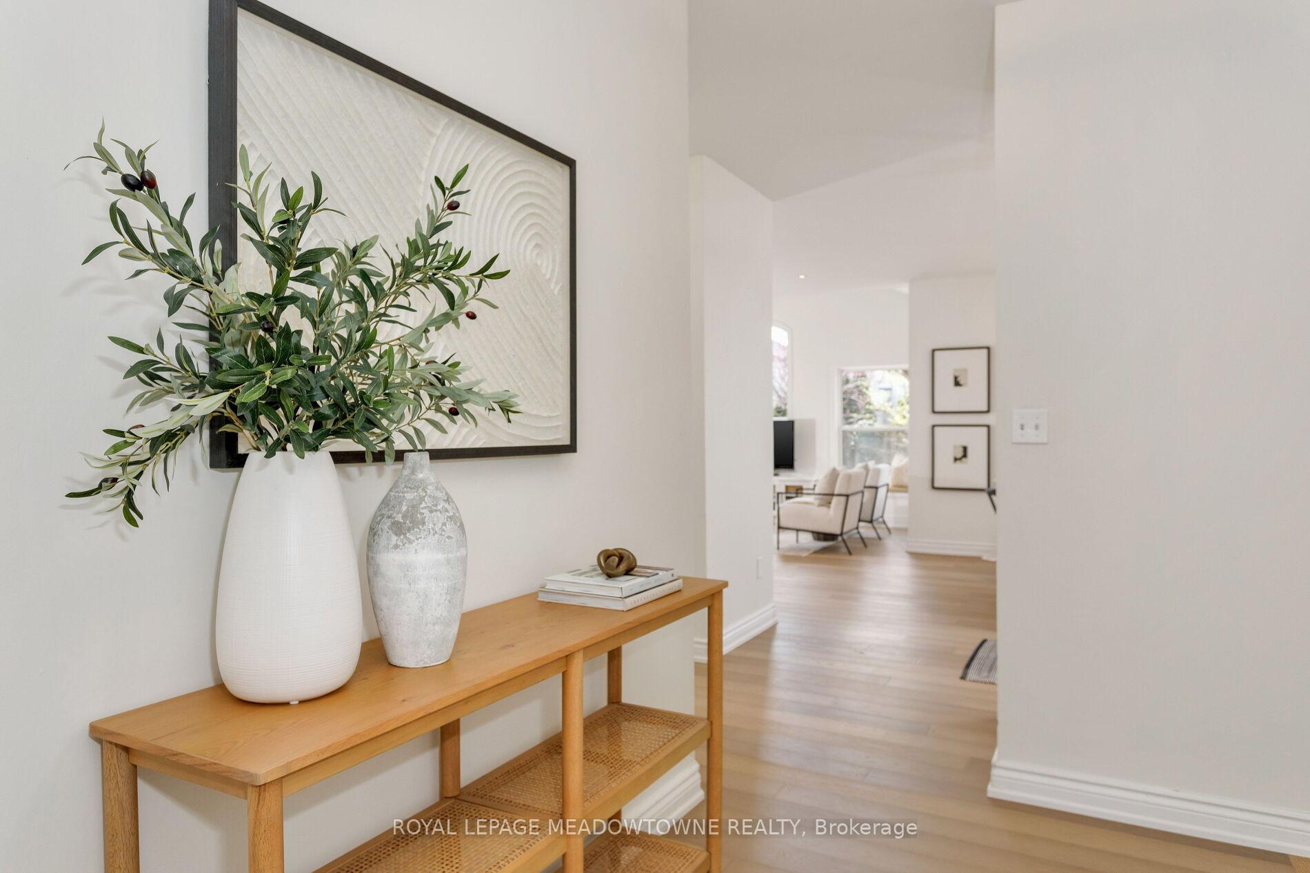 Photo 12 of 1083 Easterbrook Crescent, Milton, Coates — HOMEH