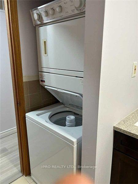 Photo 14 of Unit -Upper, 7 Capri Crescent, Hamilton, Stoney Creek — HOMEH