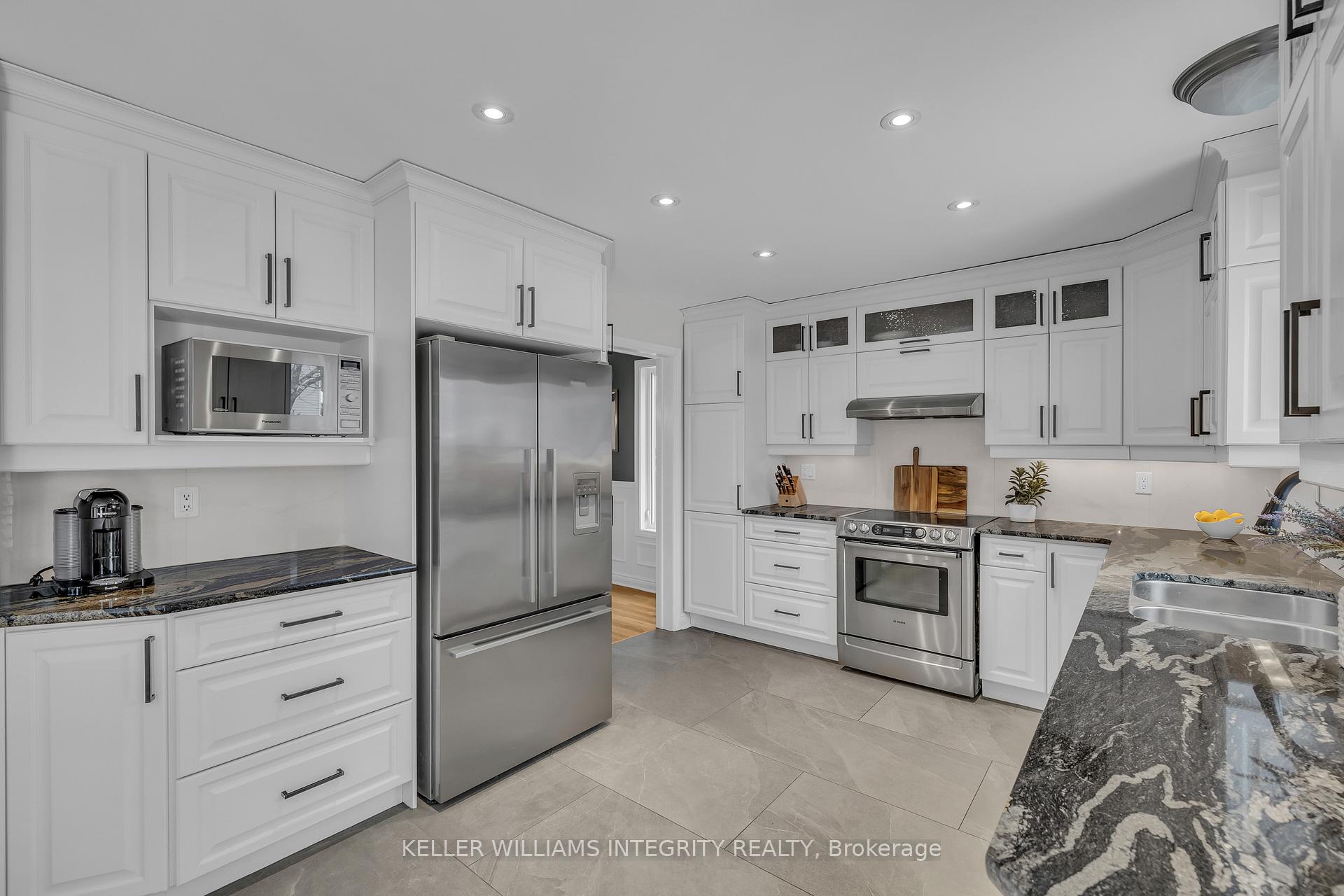 Photo 6 of 61 Shearer Crescent, Ottawa, Kanata - Katimavik — HOMEH