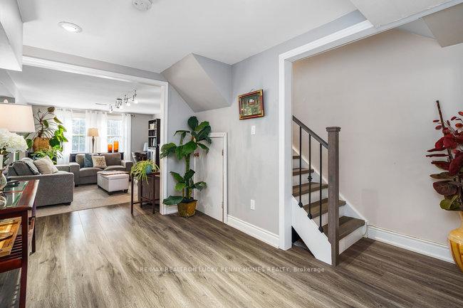 Photo 28 of 15 Redwood Lane, Markham, Unionville — HOMEH