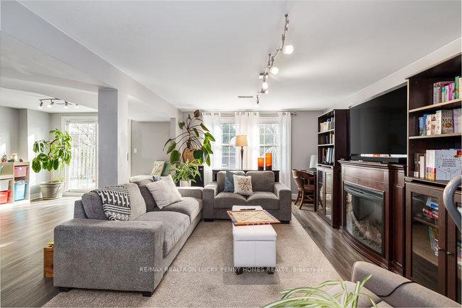 Photo 29 of 15 Redwood Lane, Markham, Unionville — HOMEH