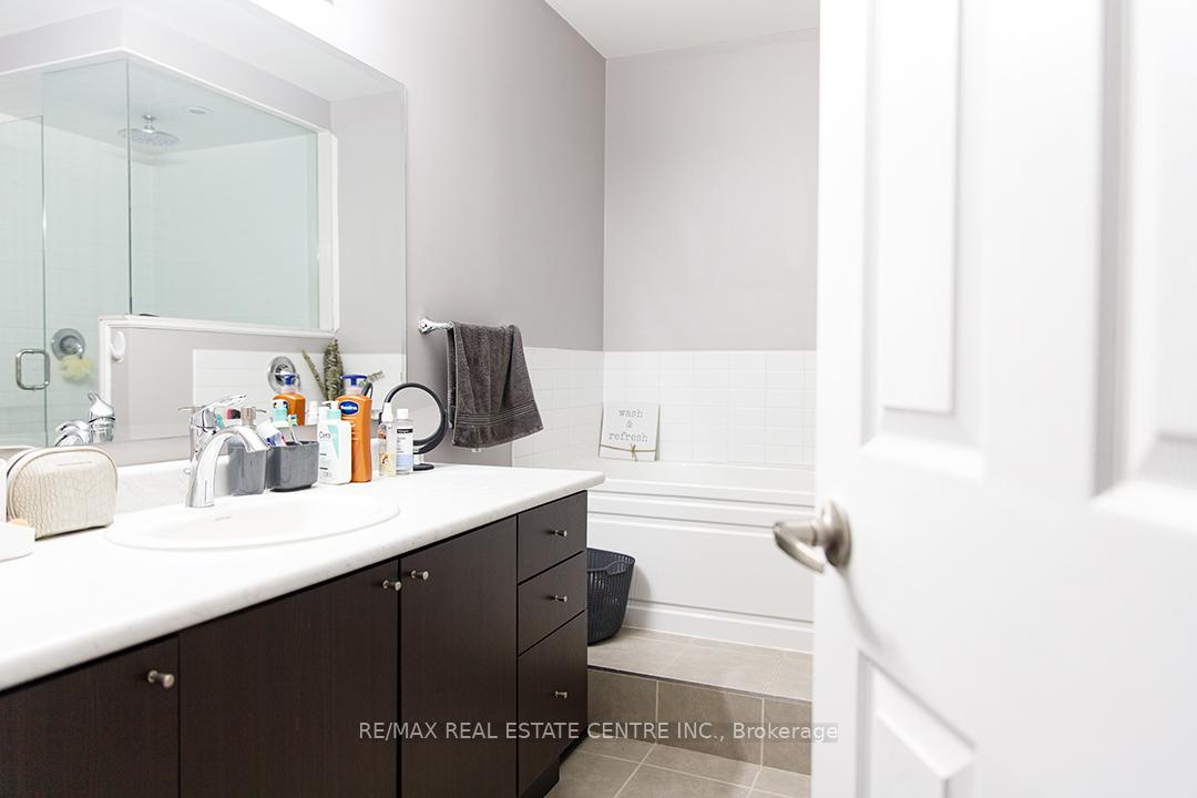 Photo 12 of Unit 79, 701 Homer Watson Boulevard, Kitchener — HOMEH