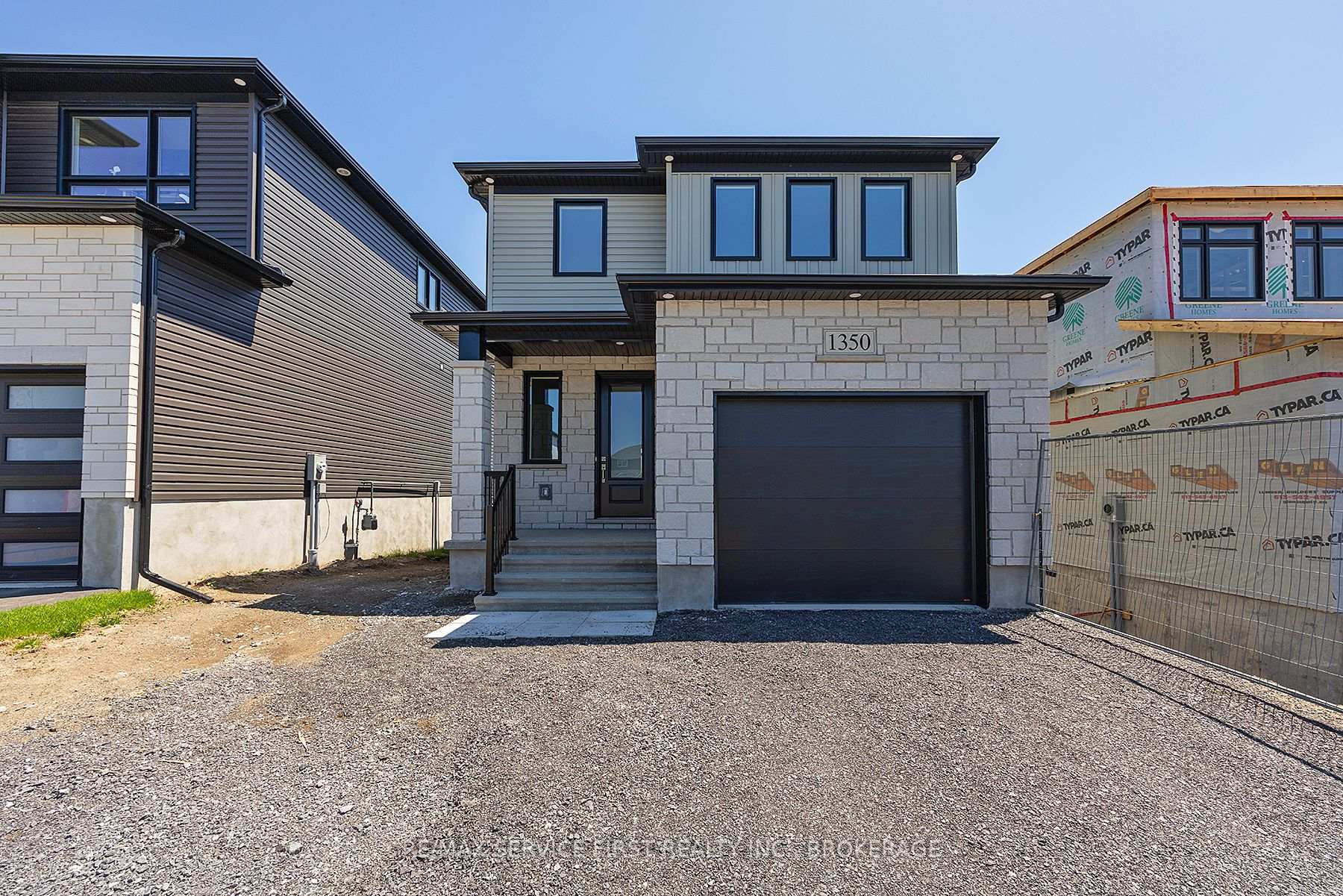 Photo 2 of Unit E43, 1350 Turnbull Way, Kingston, City Northwest — HOMEH