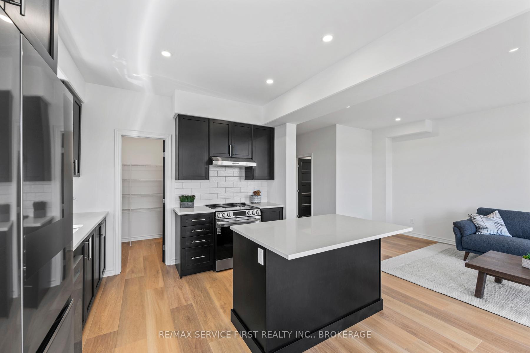 Photo 19 of Unit E43, 1350 Turnbull Way, Kingston, City Northwest — HOMEH