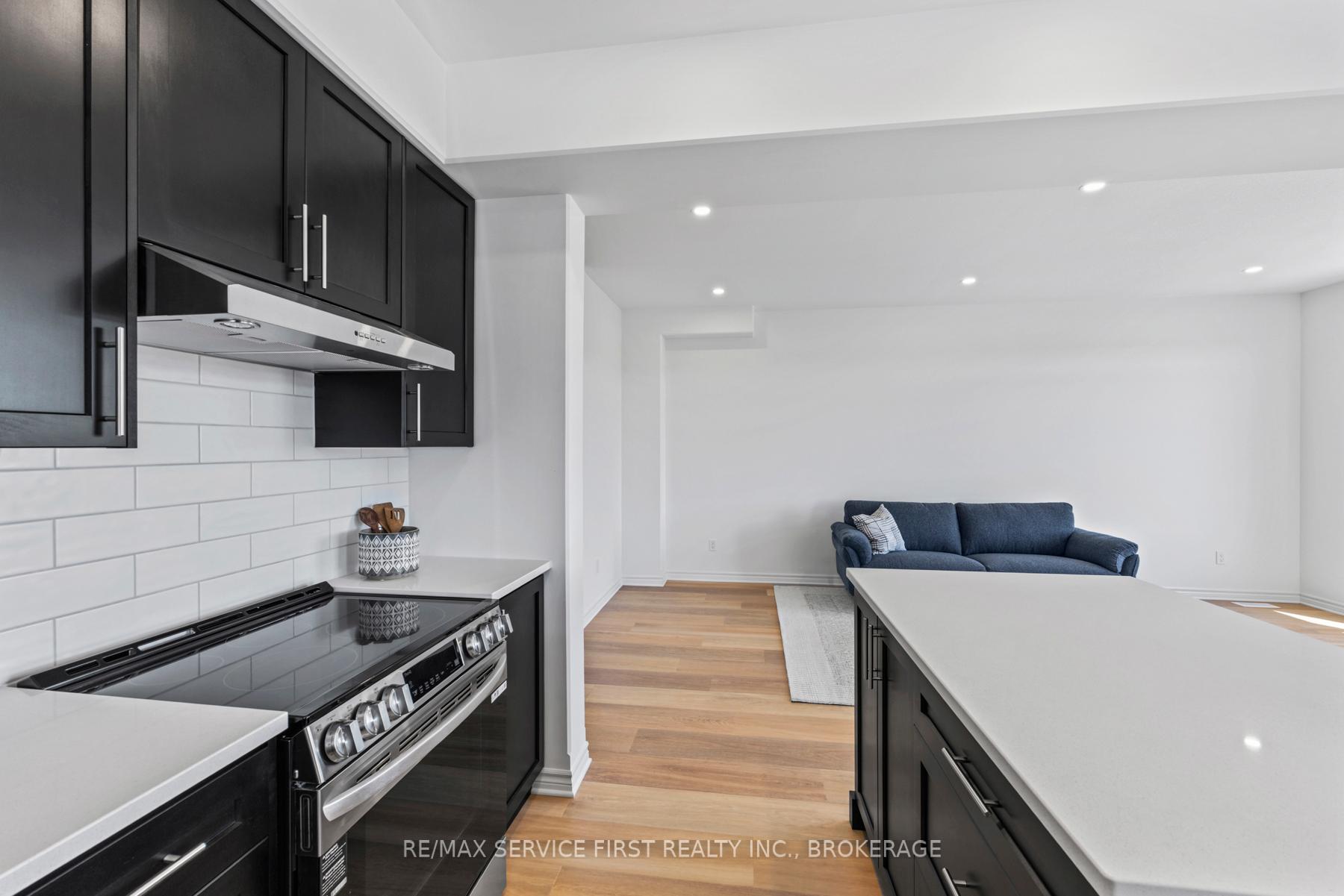 Photo 23 of Unit E43, 1350 Turnbull Way, Kingston, City Northwest — HOMEH