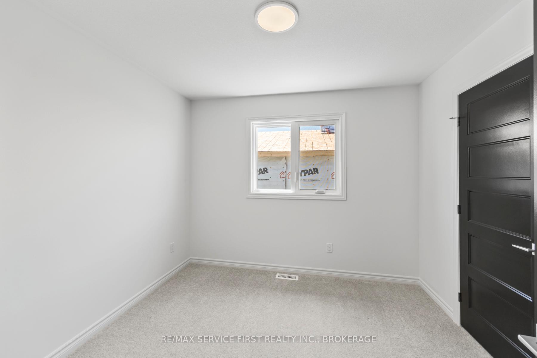 Photo 33 of Unit E43, 1350 Turnbull Way, Kingston, City Northwest — HOMEH
