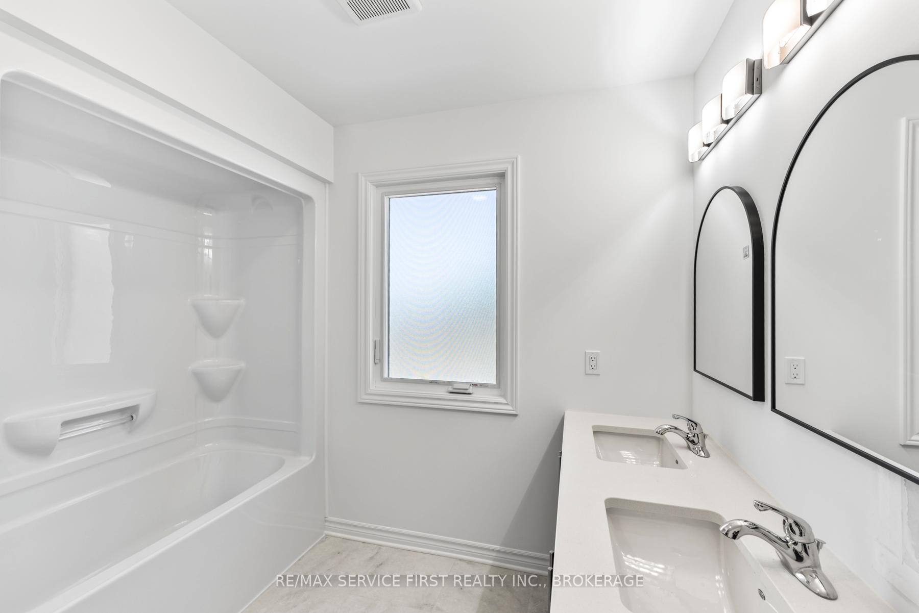 Photo 36 of Unit E43, 1350 Turnbull Way, Kingston, City Northwest — HOMEH