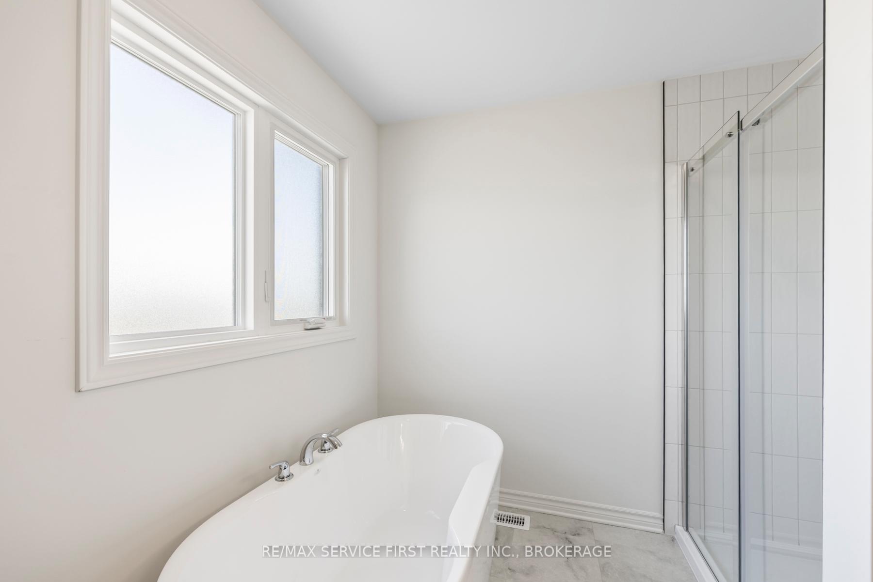 Photo 43 of Unit E43, 1350 Turnbull Way, Kingston, City Northwest — HOMEH