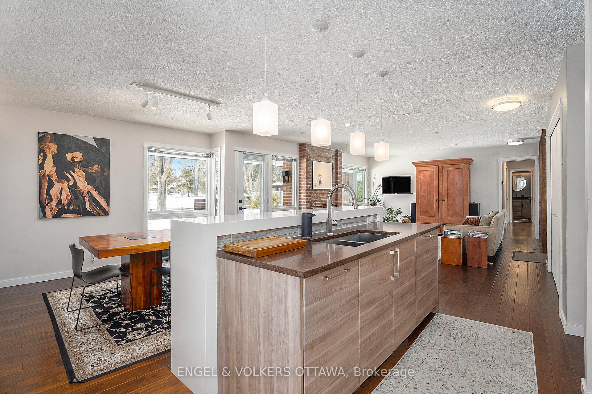 Photo 9 of 79 Varley Drive, Ottawa, Kanata - Beaverbrook — HOMEH