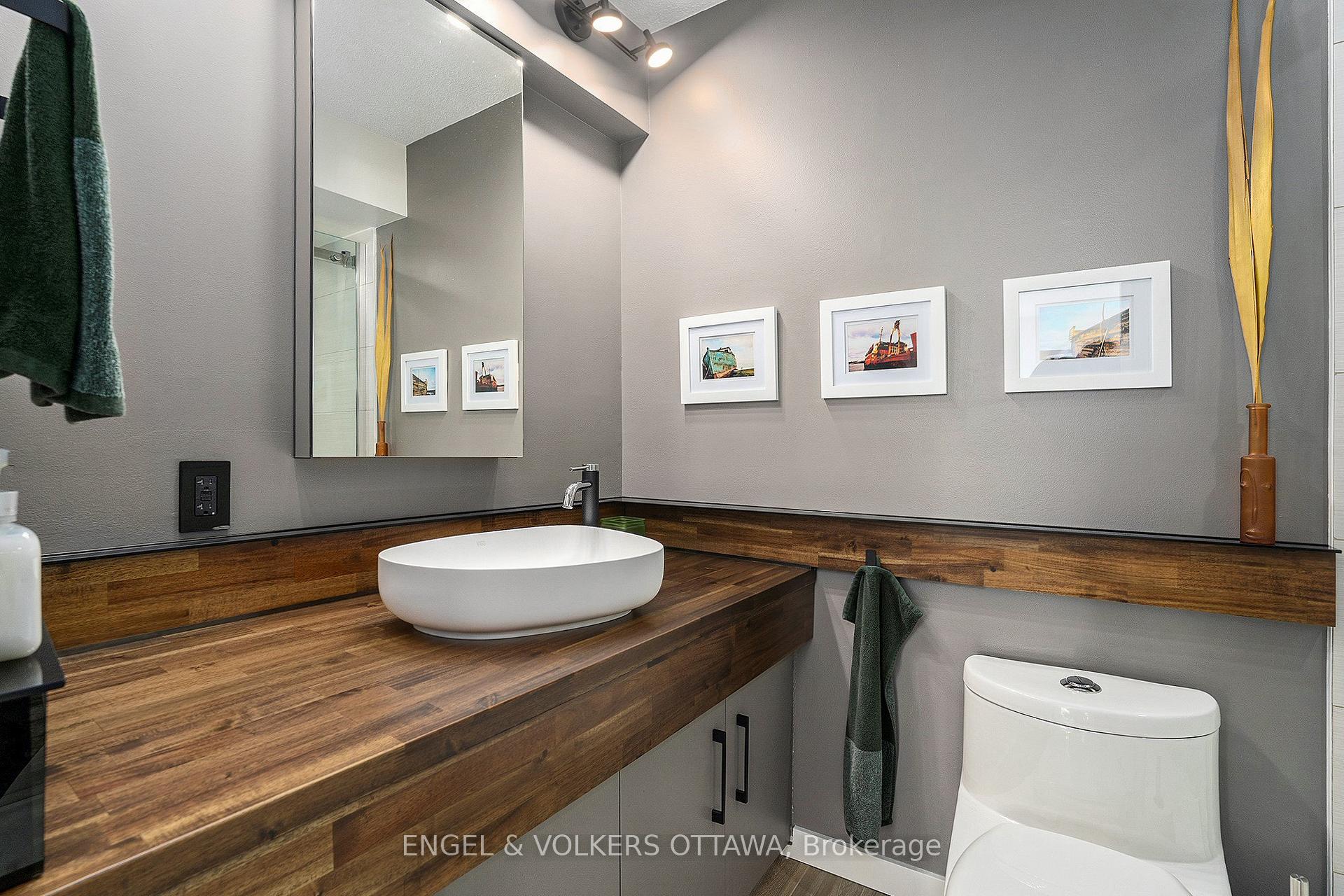 Photo 21 of 79 Varley Drive, Ottawa, Kanata - Beaverbrook — HOMEH