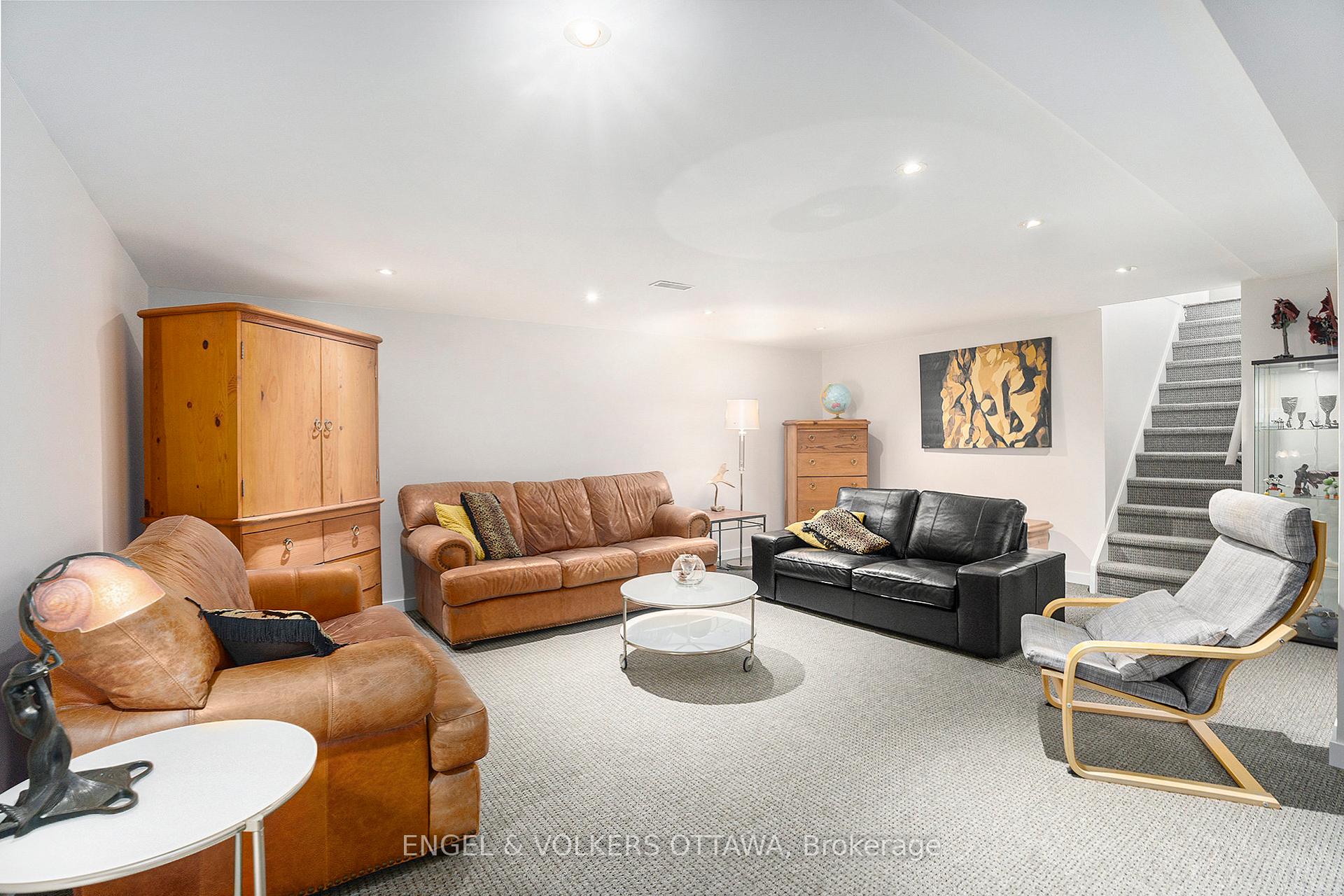Photo 25 of 79 Varley Drive, Ottawa, Kanata - Beaverbrook — HOMEH