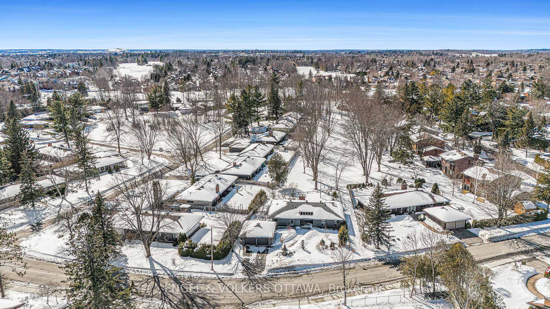 Photo 34 of 79 Varley Drive, Ottawa, Kanata - Beaverbrook — HOMEH