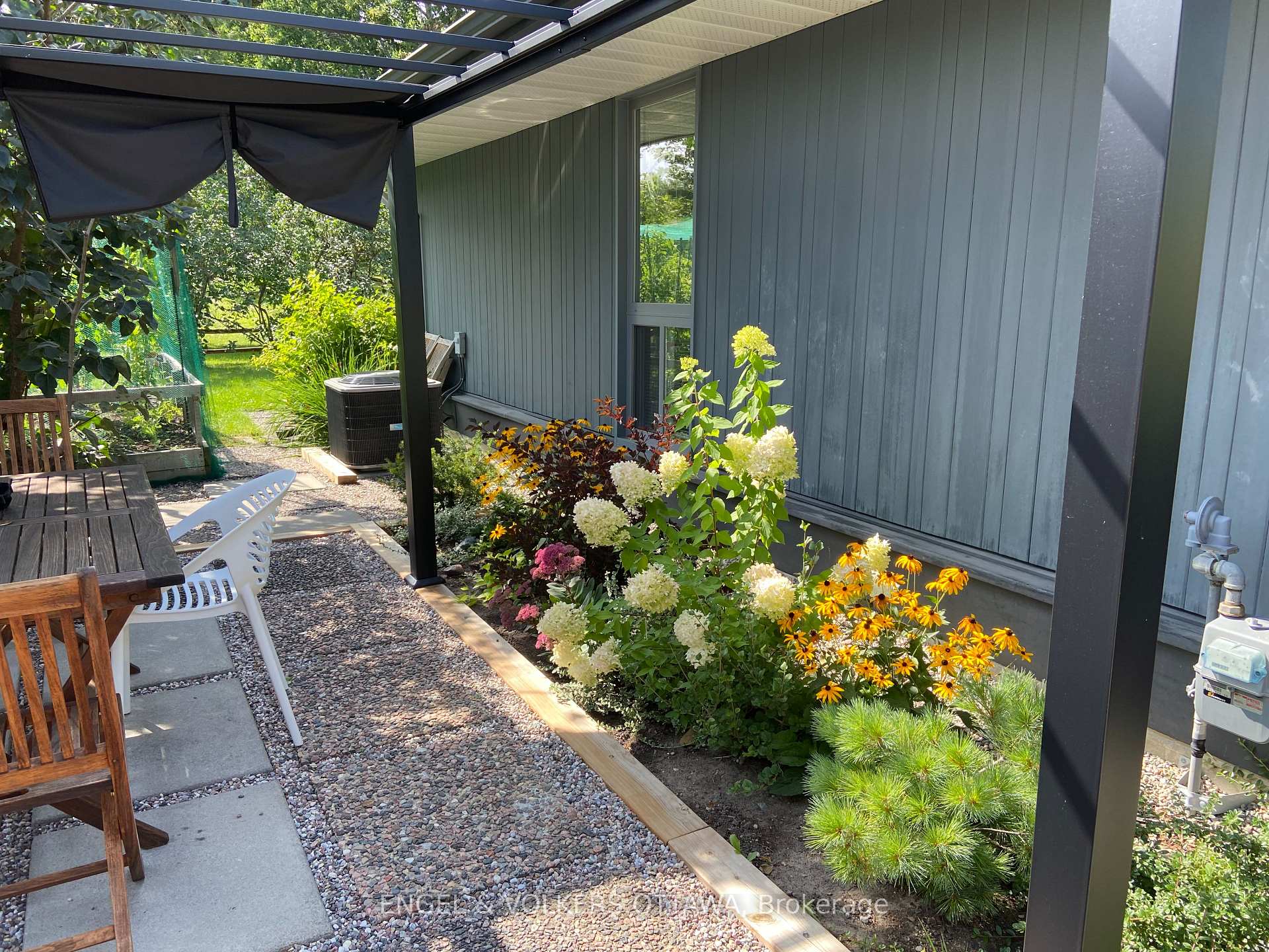 Photo 42 of 79 Varley Drive, Ottawa, Kanata - Beaverbrook — HOMEH
