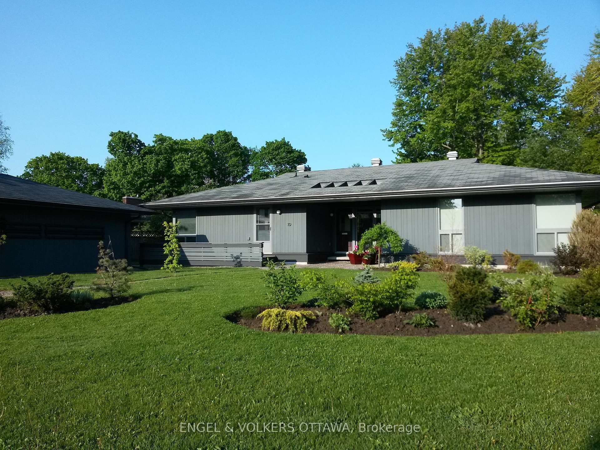 Photo 43 of 79 Varley Drive, Ottawa, Kanata - Beaverbrook — HOMEH
