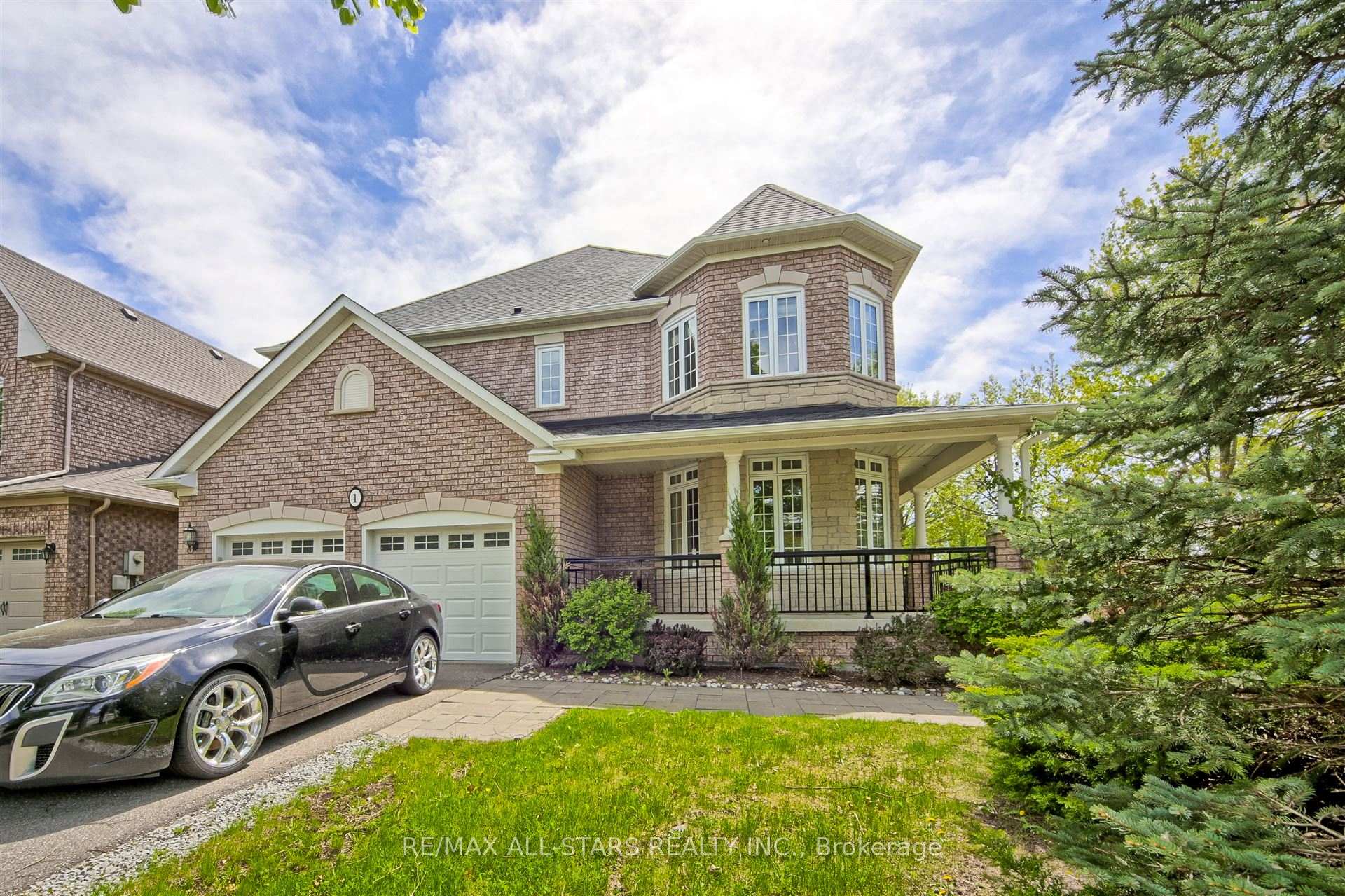 Photo 2 of 1 Silverflower Avenue, Markham, Legacy — HOMEH