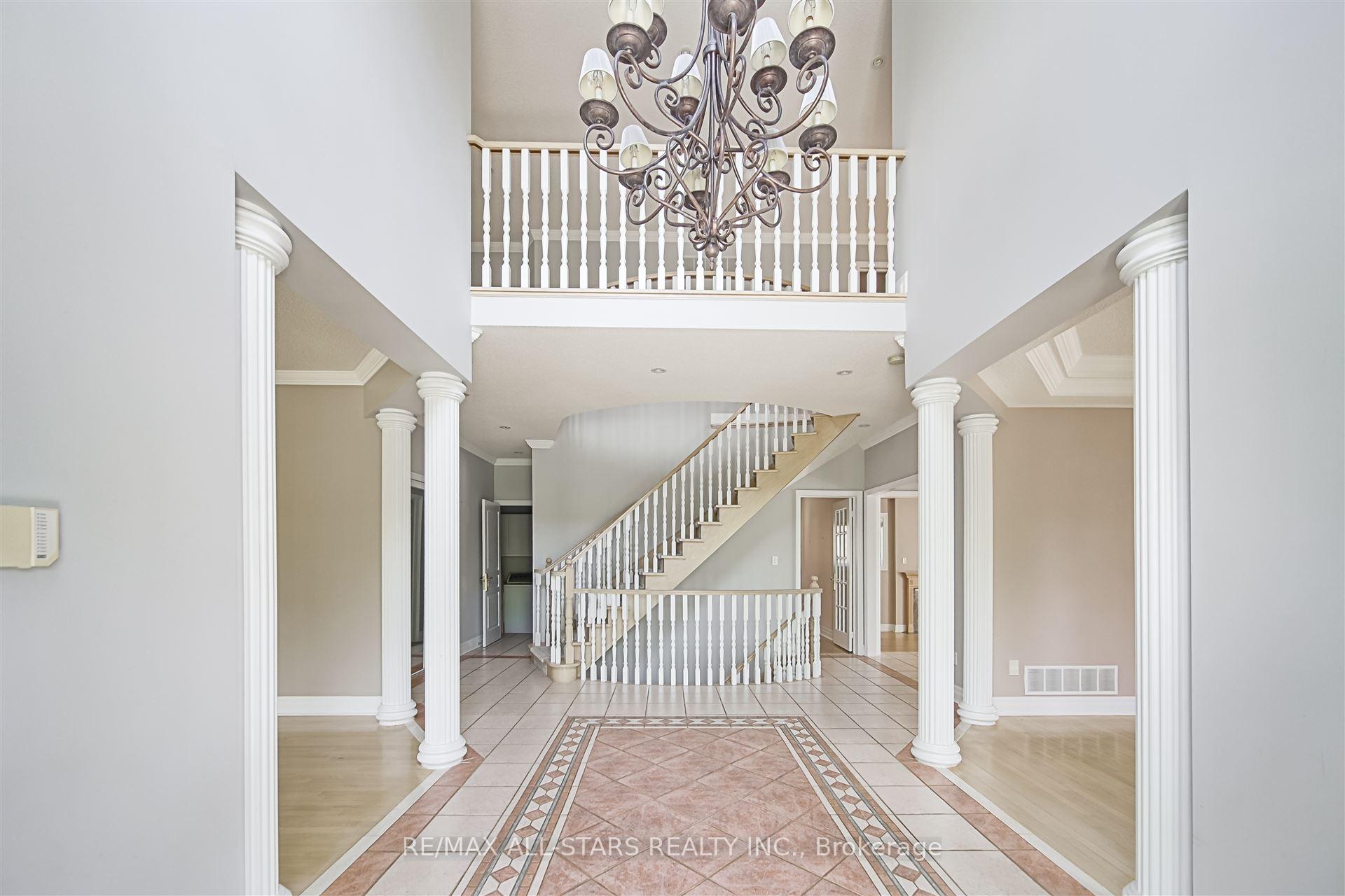 Photo 4 of 1 Silverflower Avenue, Markham, Legacy — HOMEH